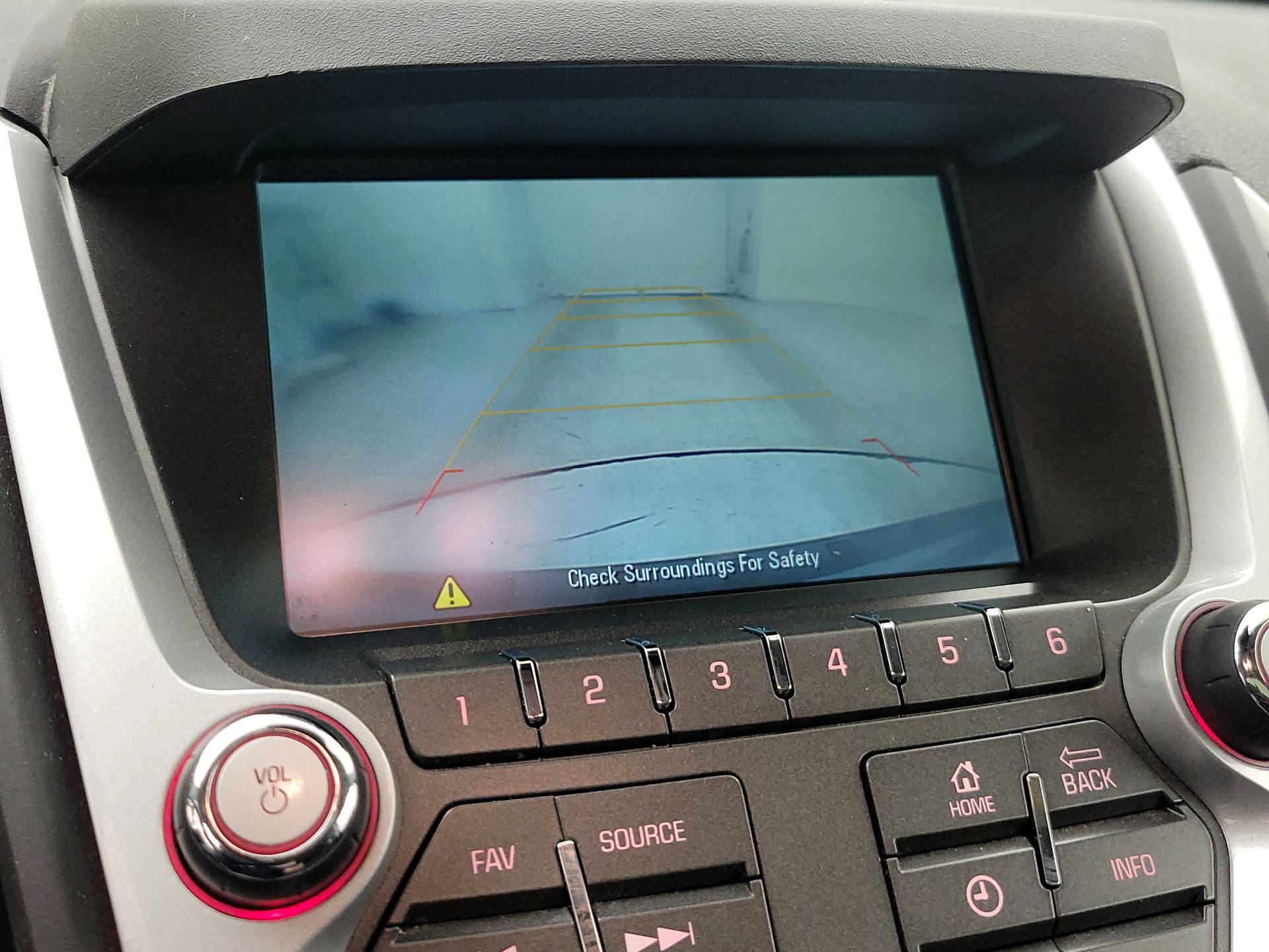 Thumbnail: 2015 GMC Terrain - 14