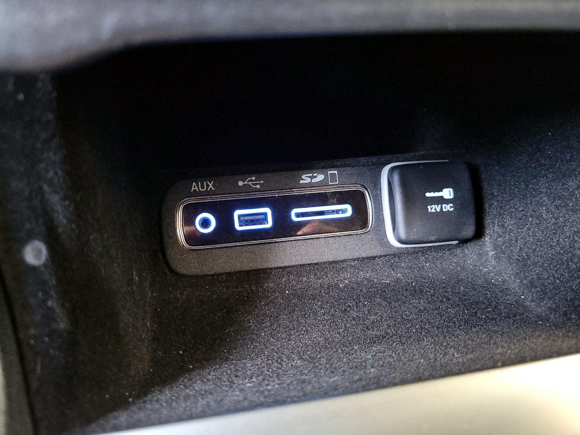 Thumbnail: 2017 Jeep Grand Cherokee - 19