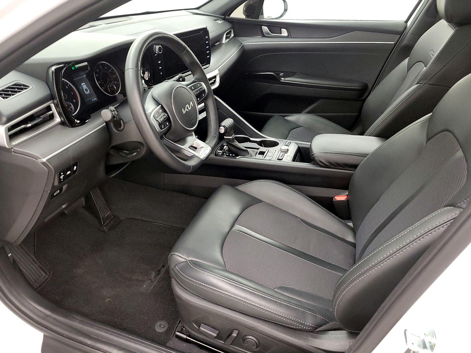 Thumbnail: 2023 Kia K5 - 11