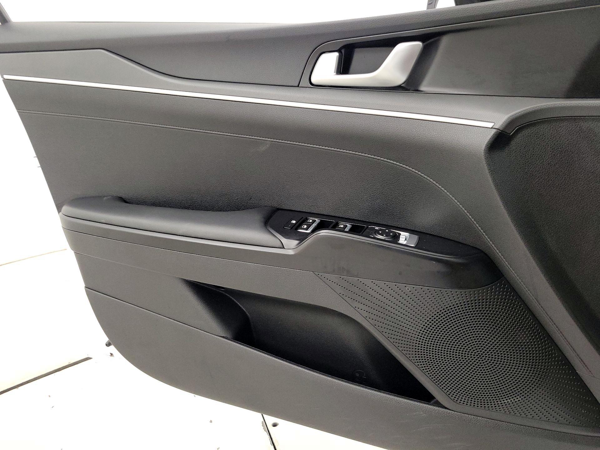 Thumbnail: 2023 Kia K5 - 12