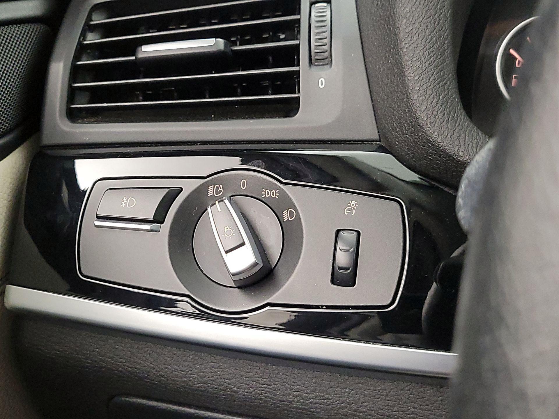 Thumbnail: 2016 BMW X3 - 13