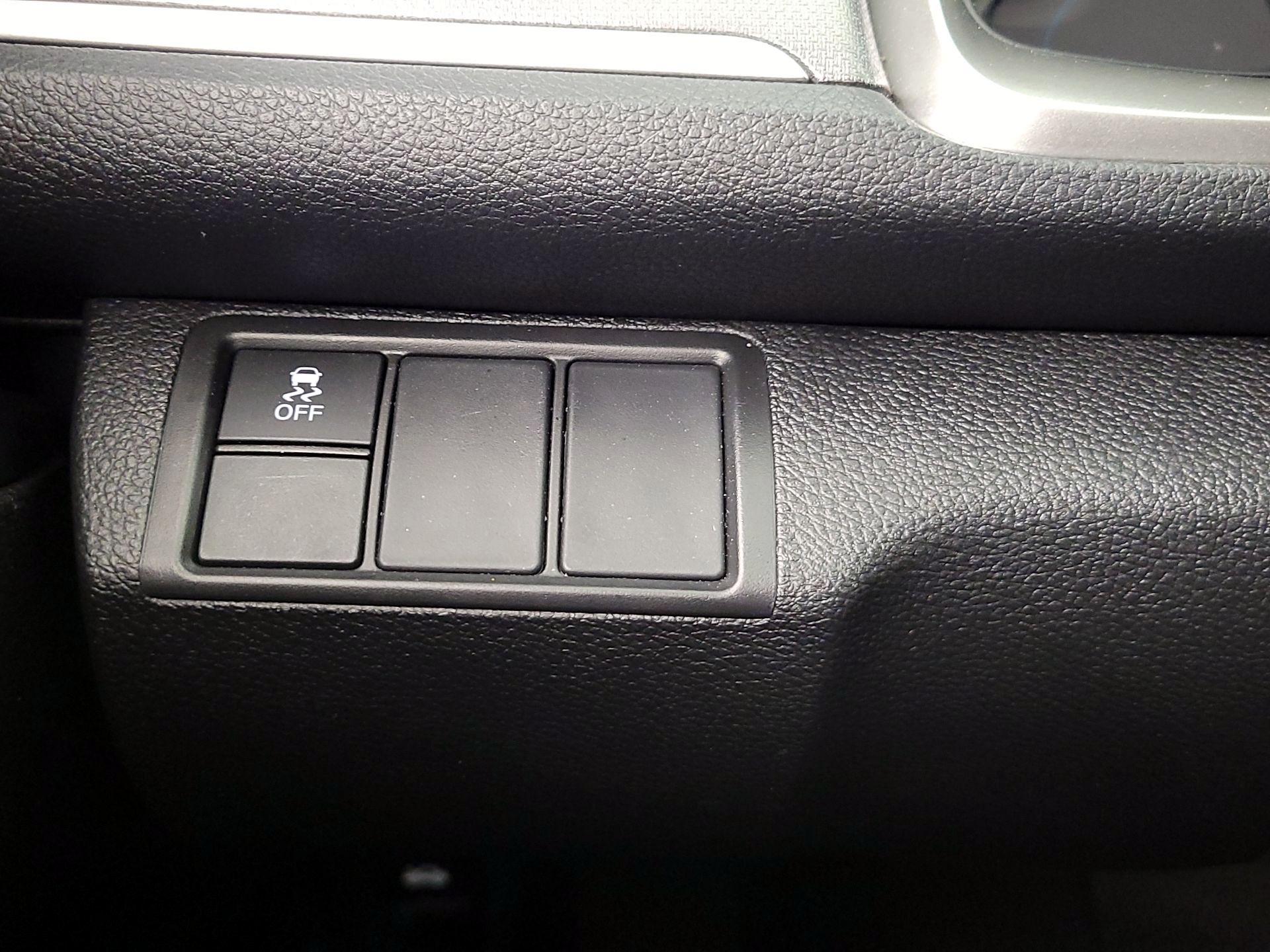 Thumbnail: 2016 Honda Civic - 13