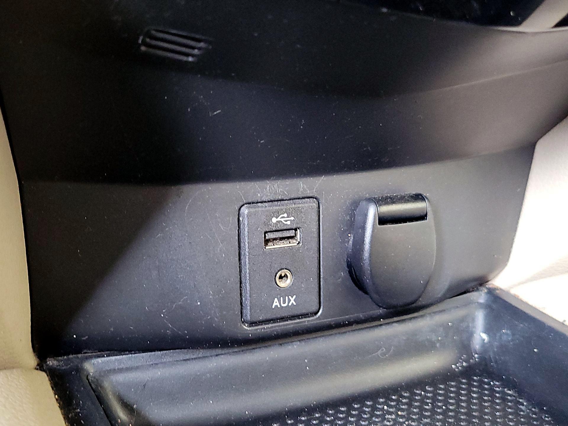 Thumbnail: 2016 Nissan Rogue - 18