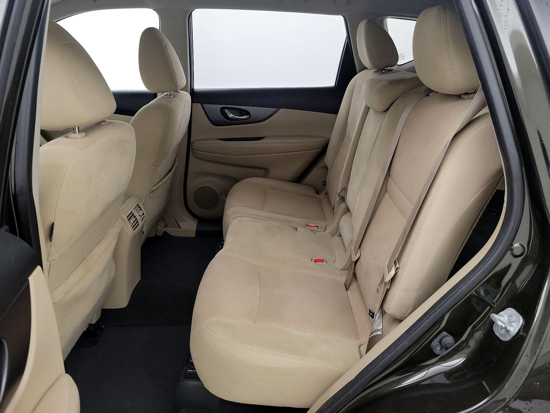 Thumbnail: 2016 Nissan Rogue - 19