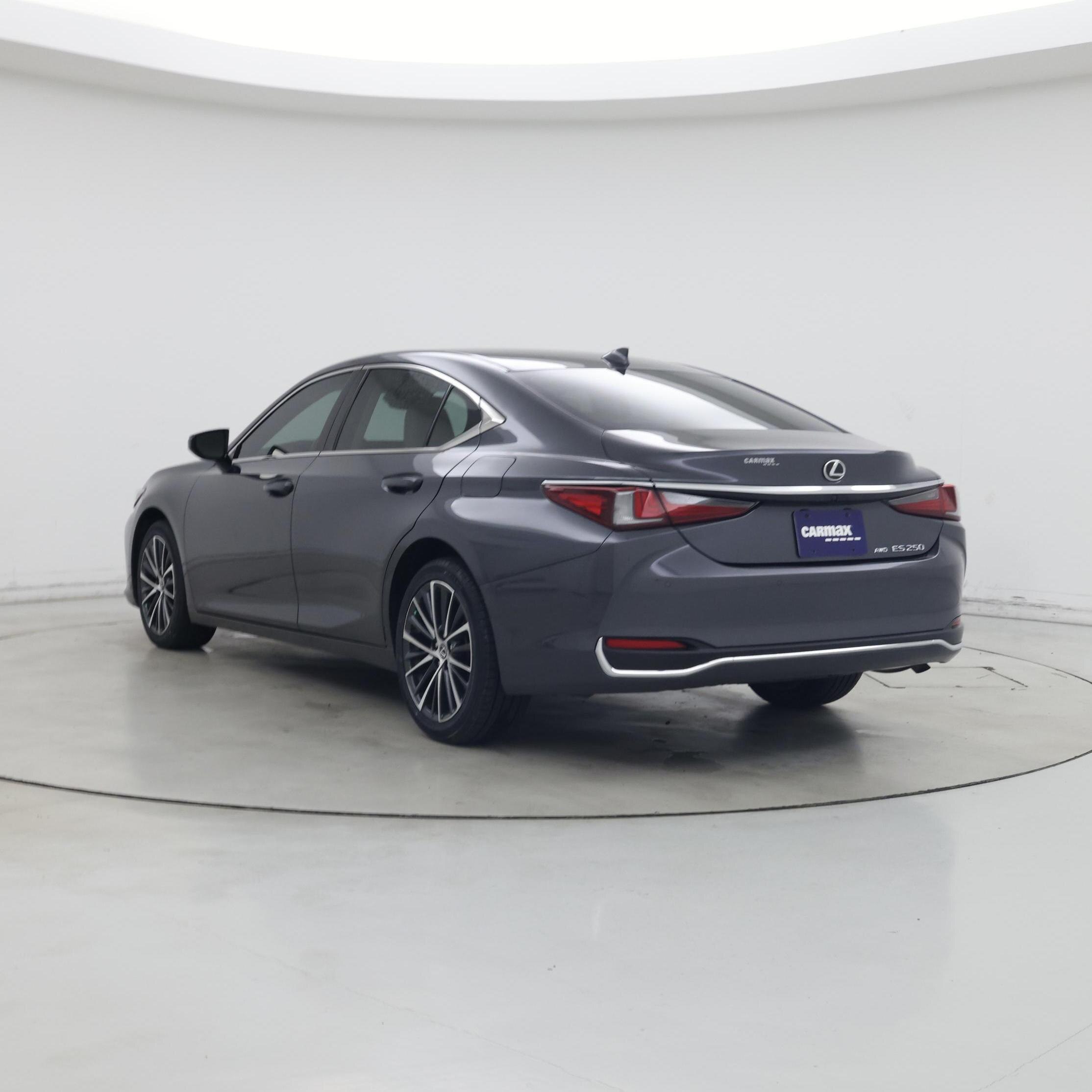 Thumbnail: 2024 Lexus ES - 2