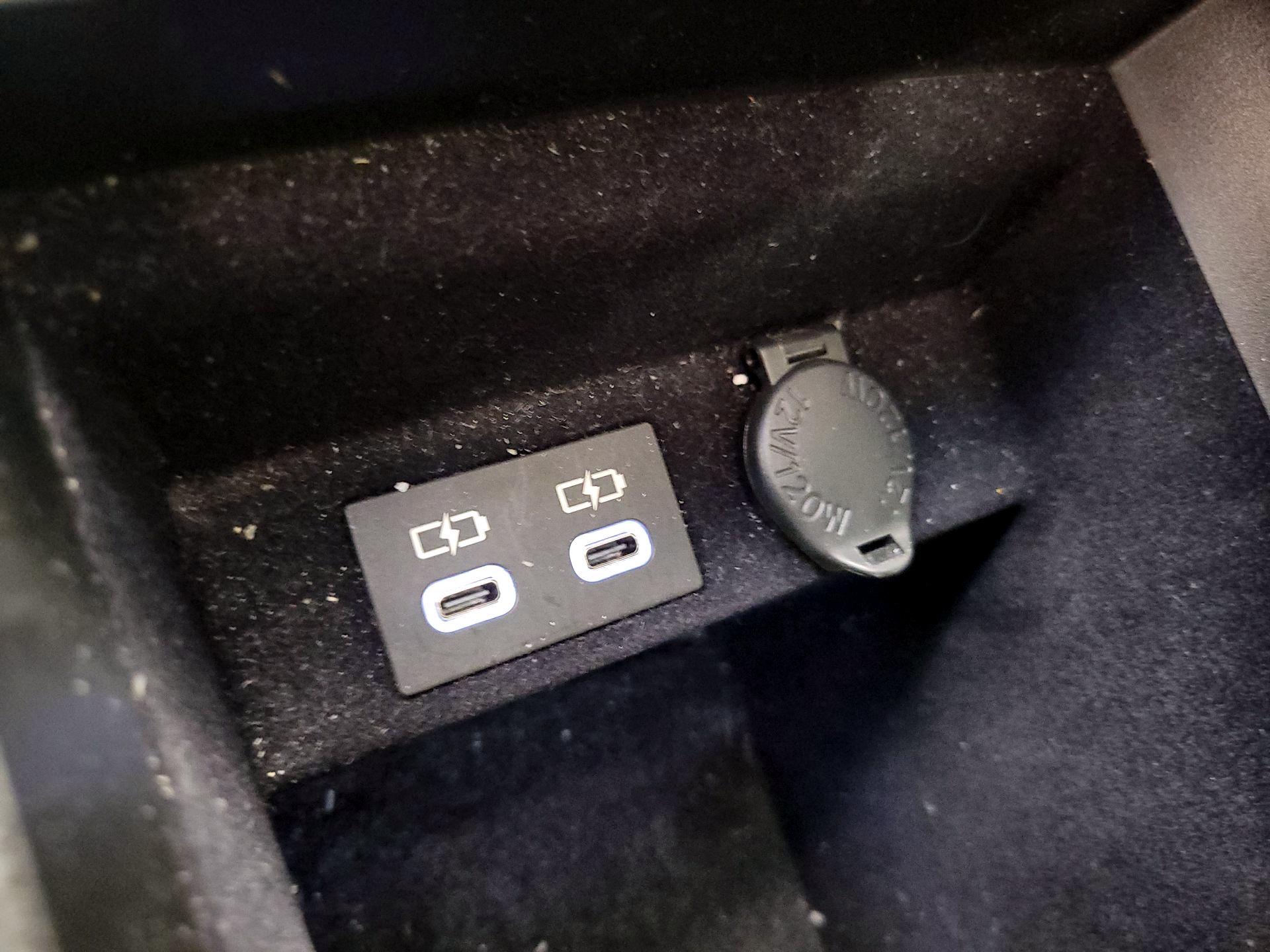 Thumbnail: 2024 Lexus ES - 19