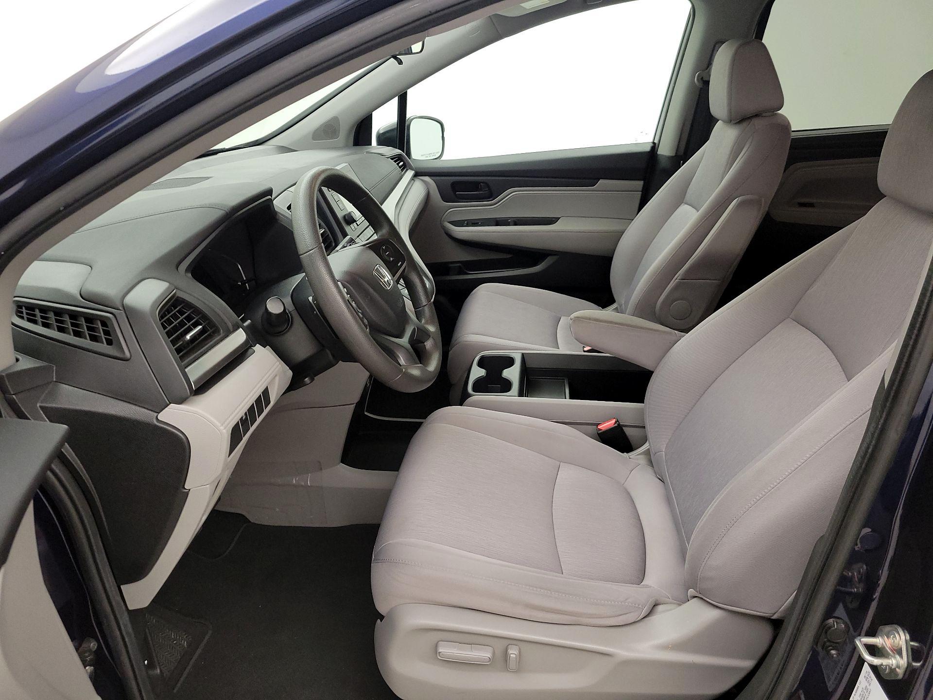 Thumbnail: 2019 Honda Odyssey - 11