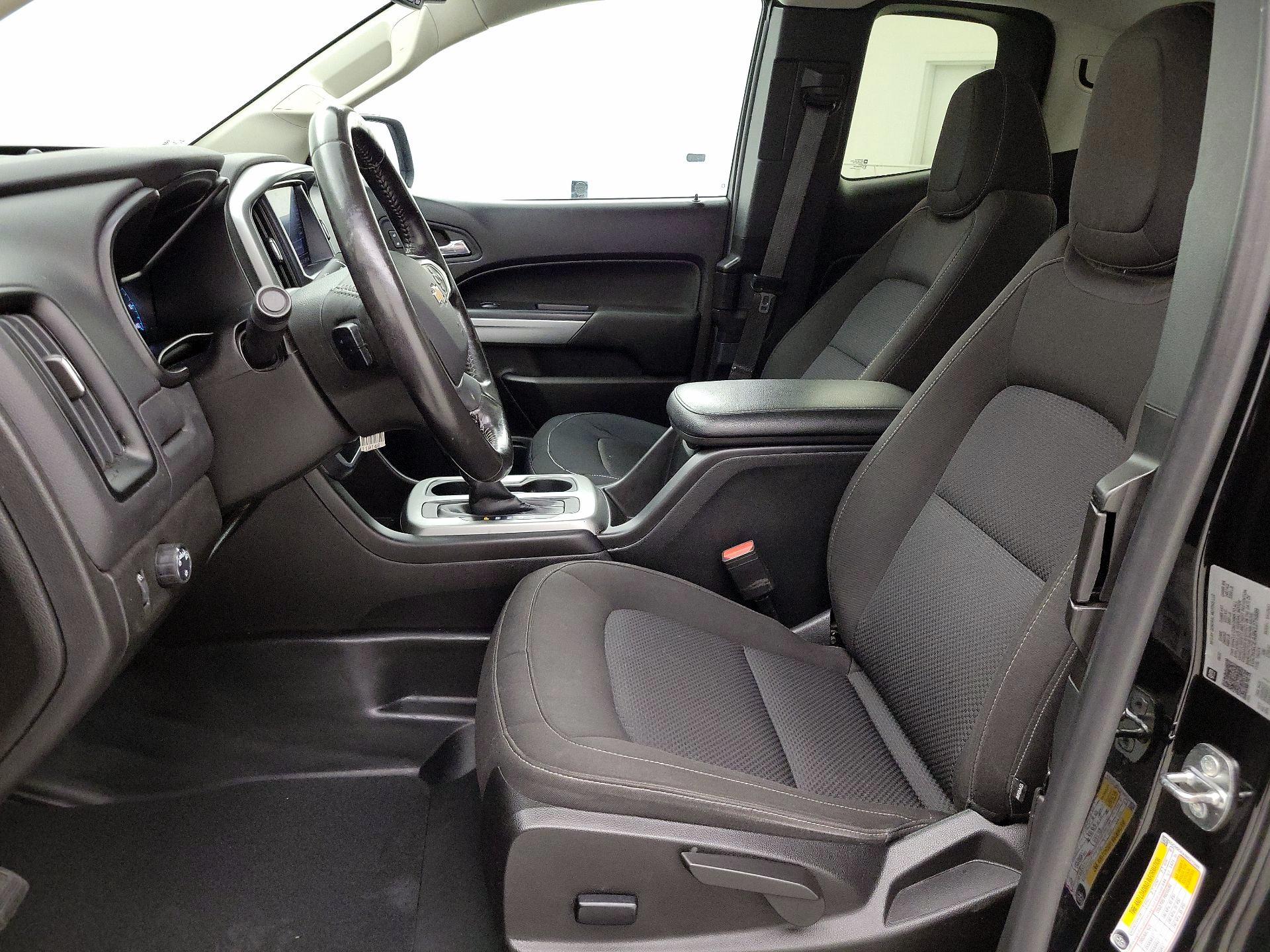 Thumbnail: 2022 Chevrolet Colorado - 11