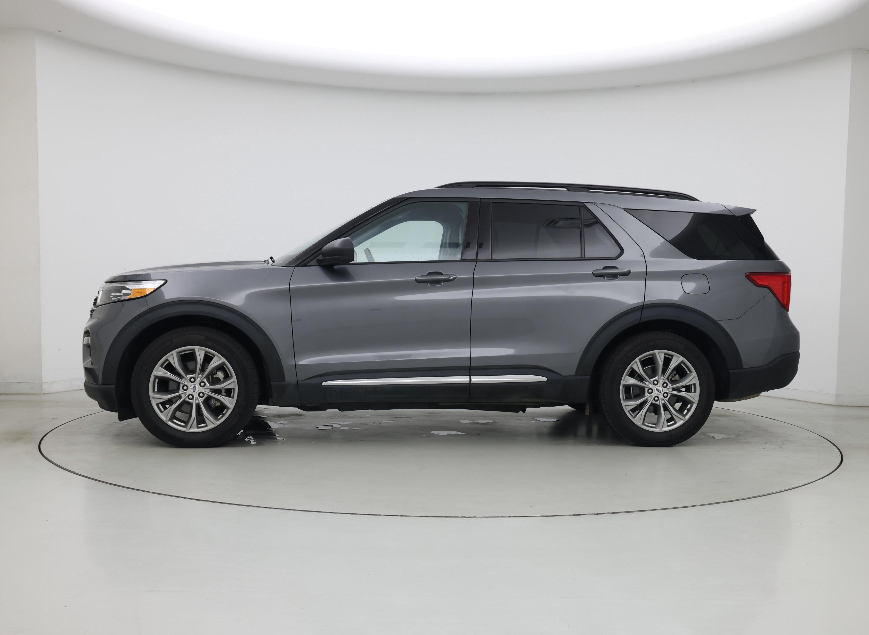 Thumbnail: 2024 Ford Explorer - 3