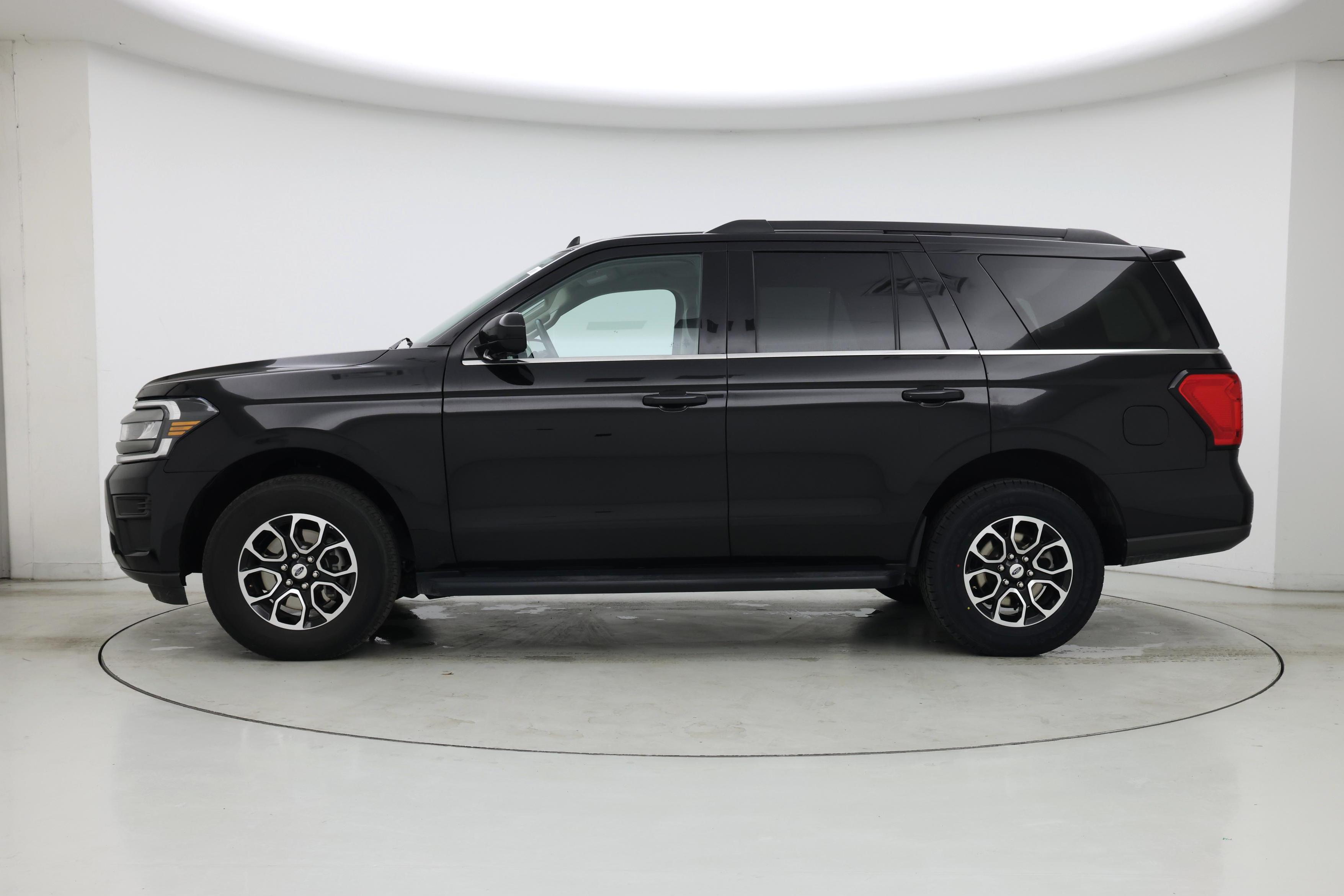 Thumbnail: 2024 Ford Expedition - 3