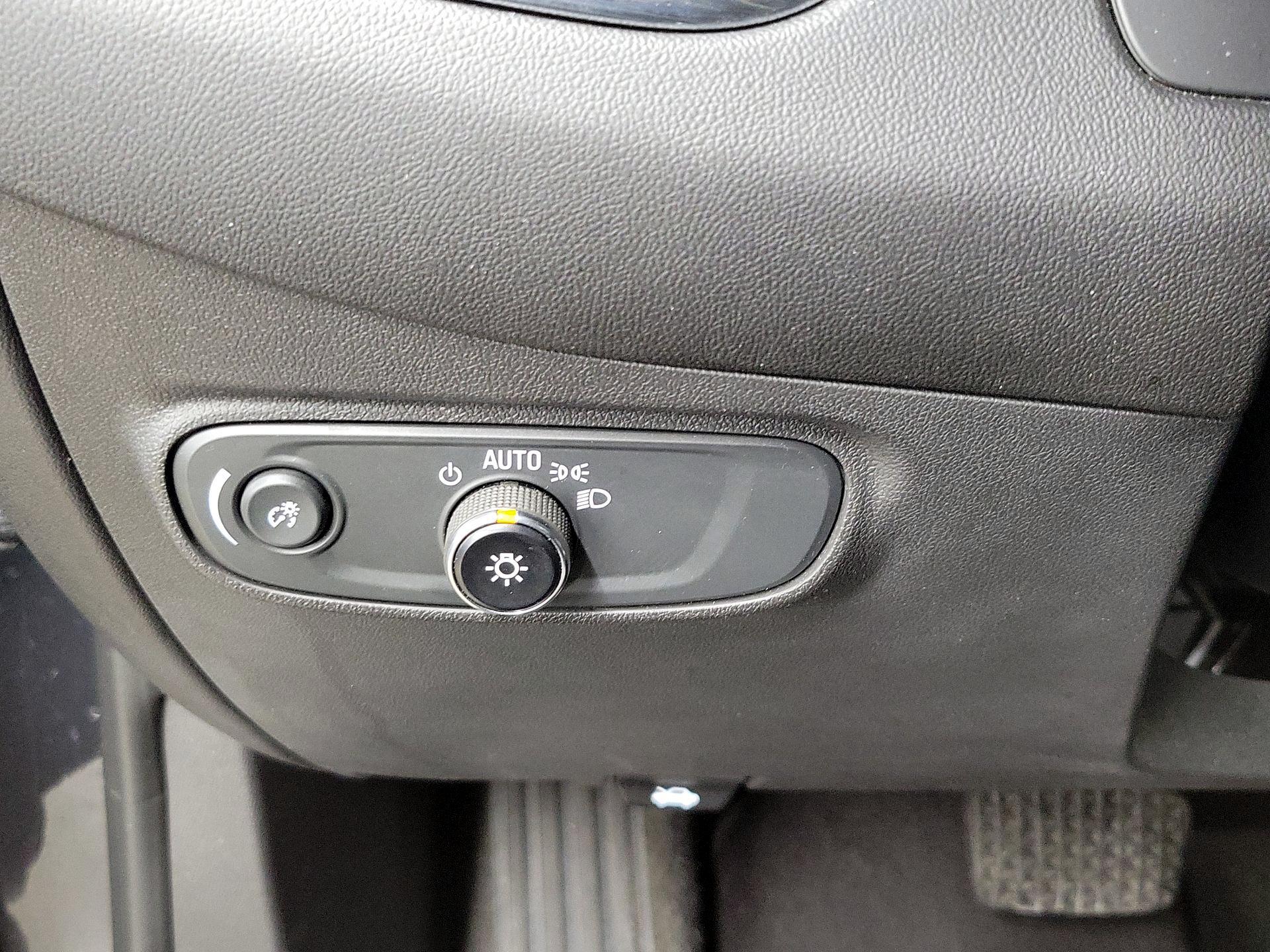 Thumbnail: 2023 Chevrolet Equinox - 13