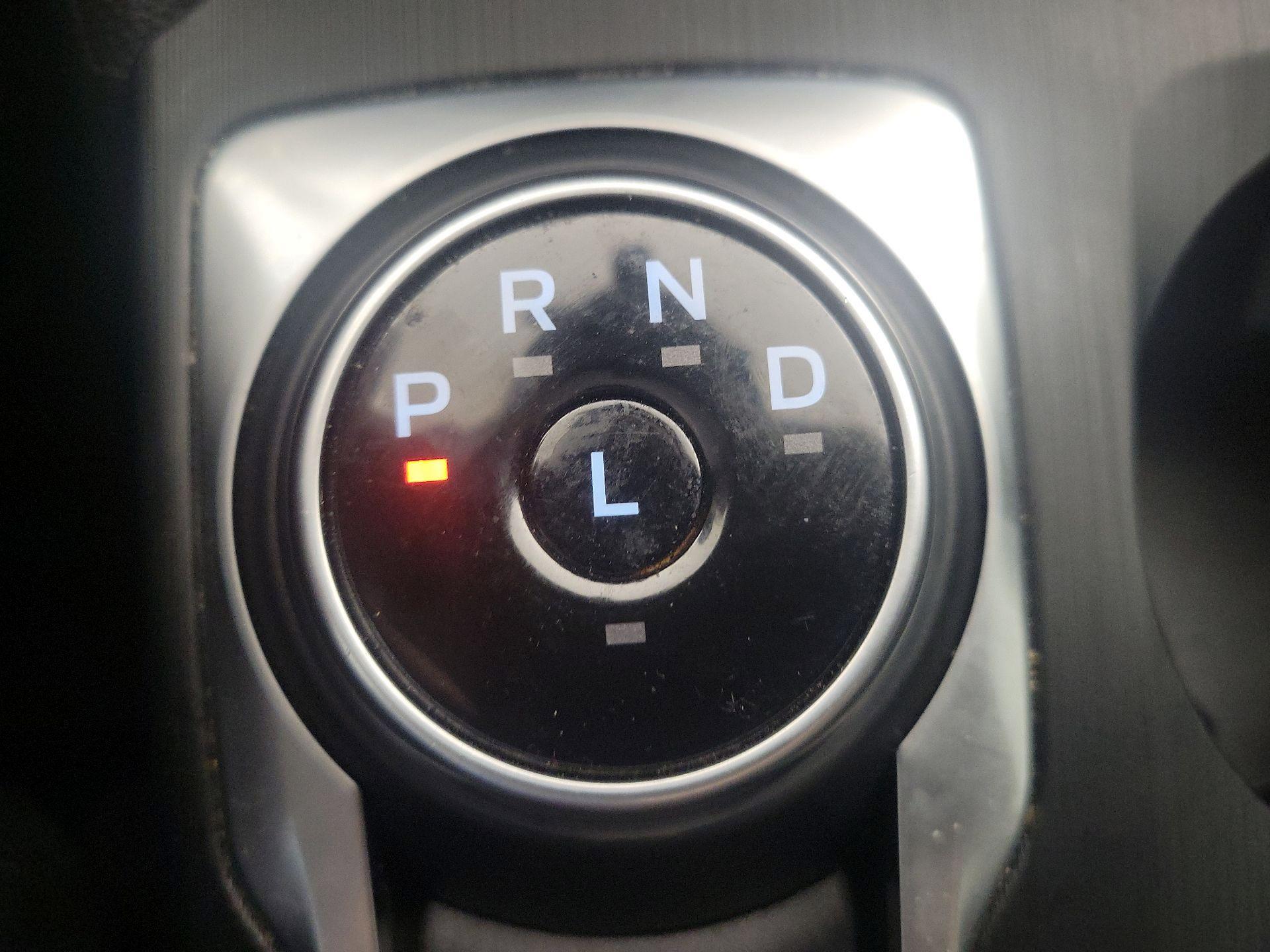 Thumbnail: 2022 Ford Escape - 17