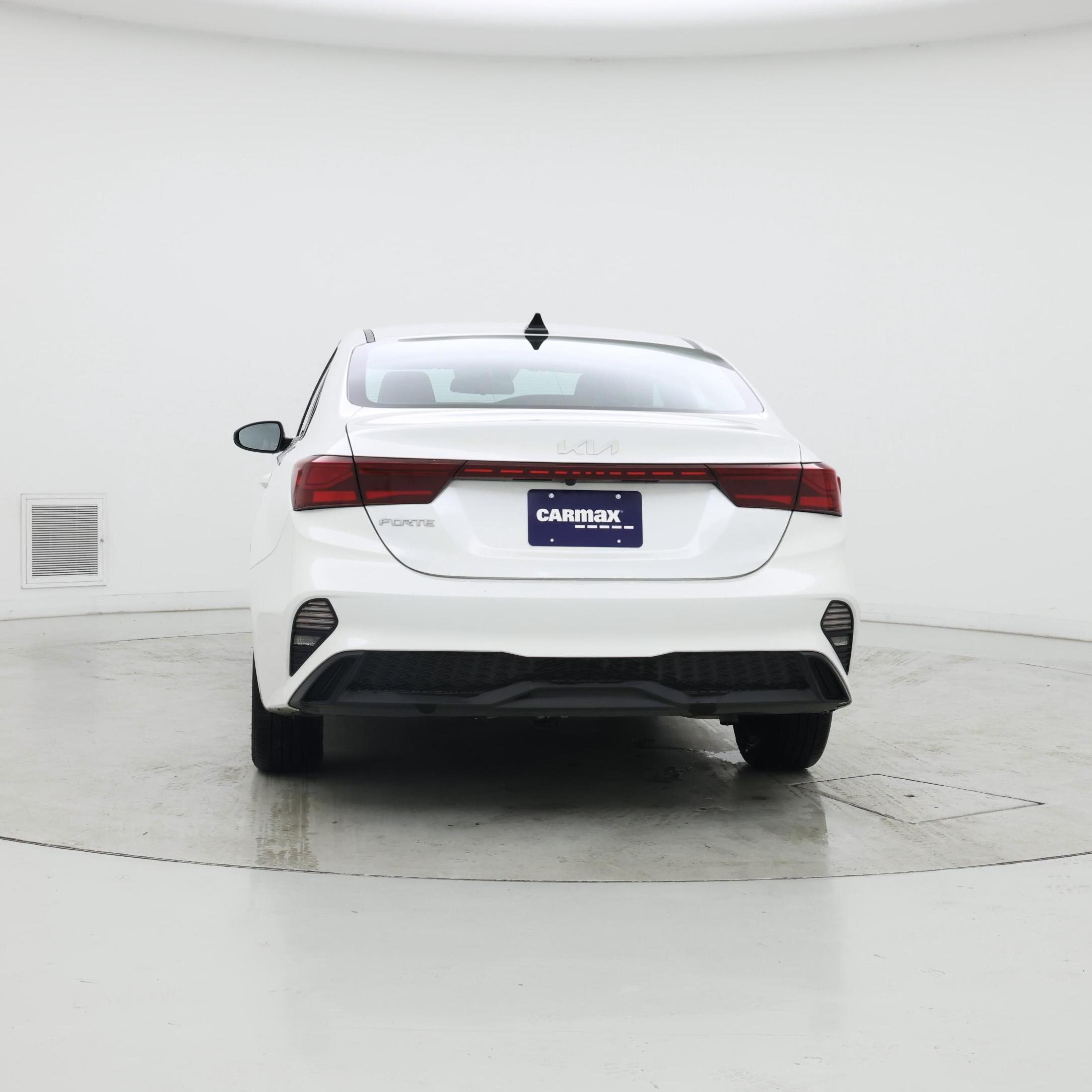 Thumbnail: 2024 Kia Forte - 6