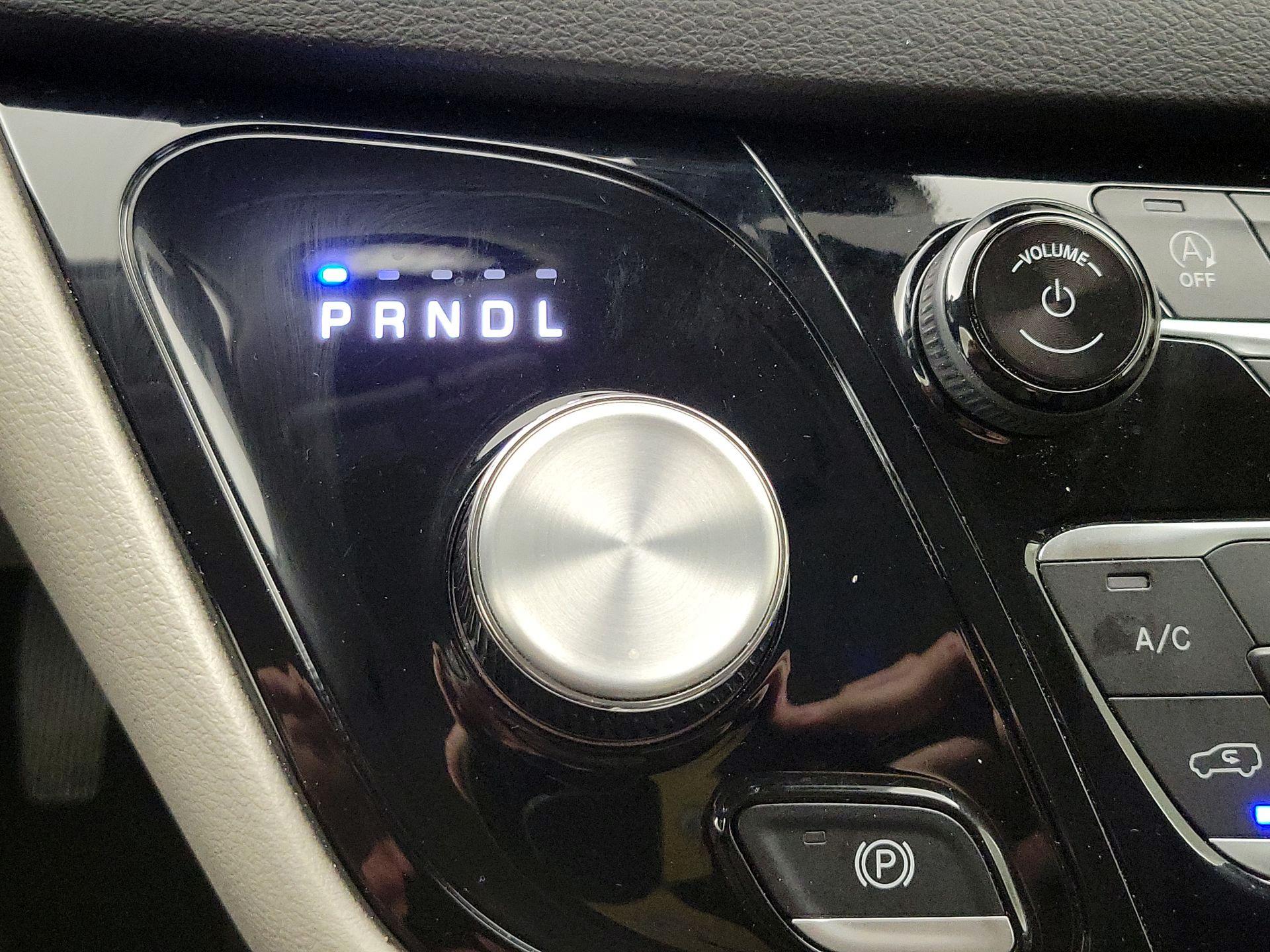 Thumbnail: 2024 Chrysler Pacifica - 17