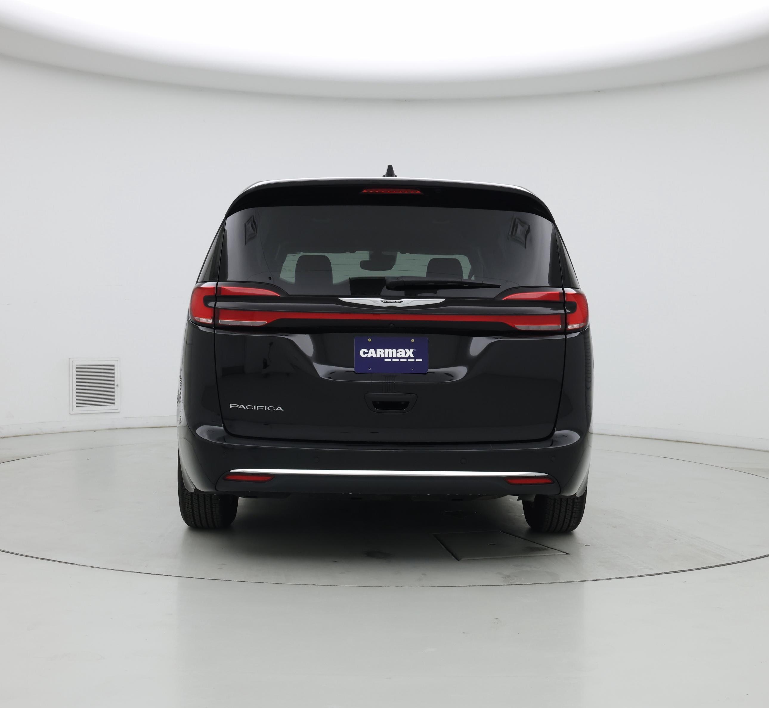 Thumbnail: 2024 Chrysler Pacifica - 6