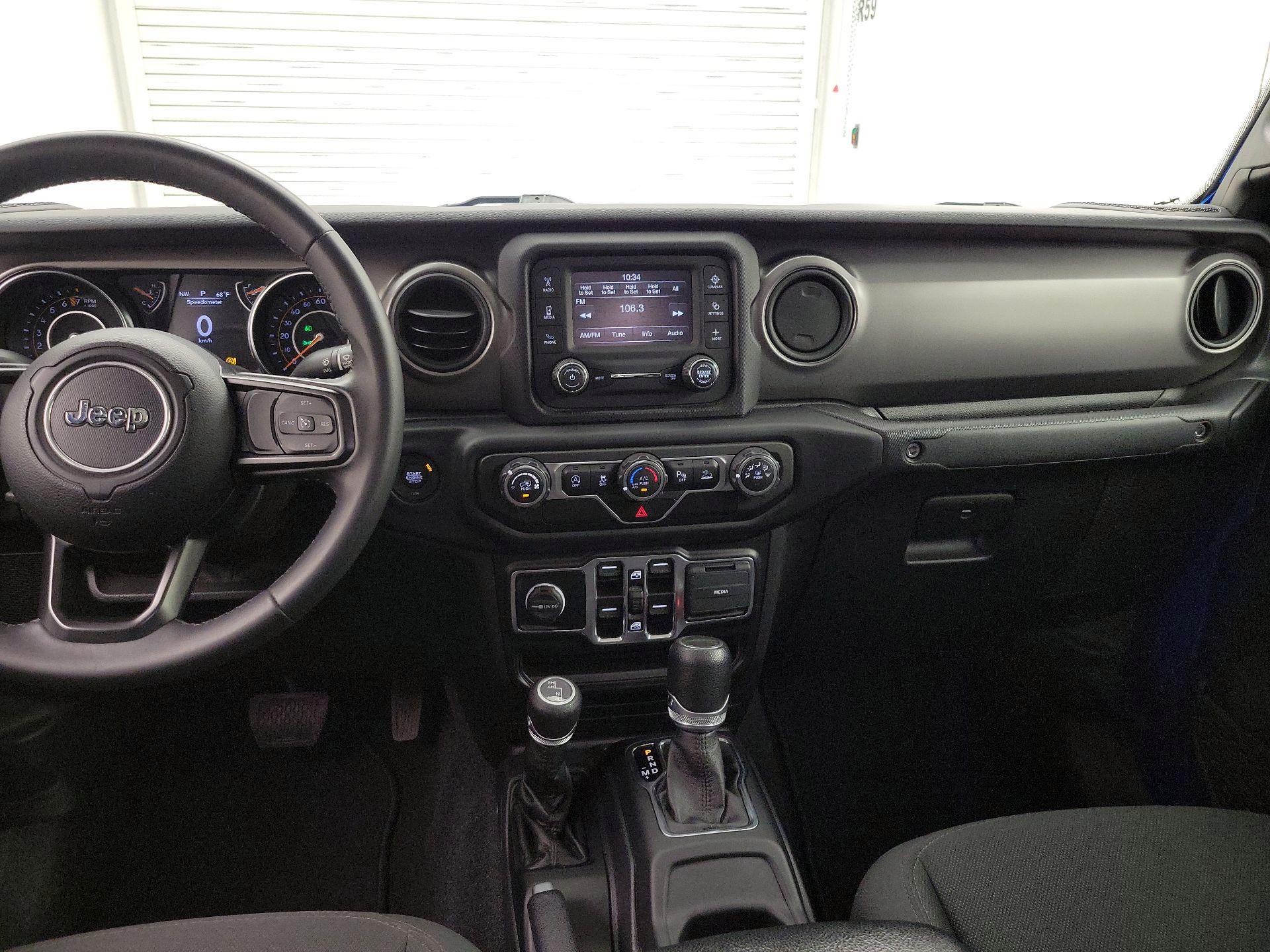 Thumbnail: 2021 Jeep Gladiator - 9