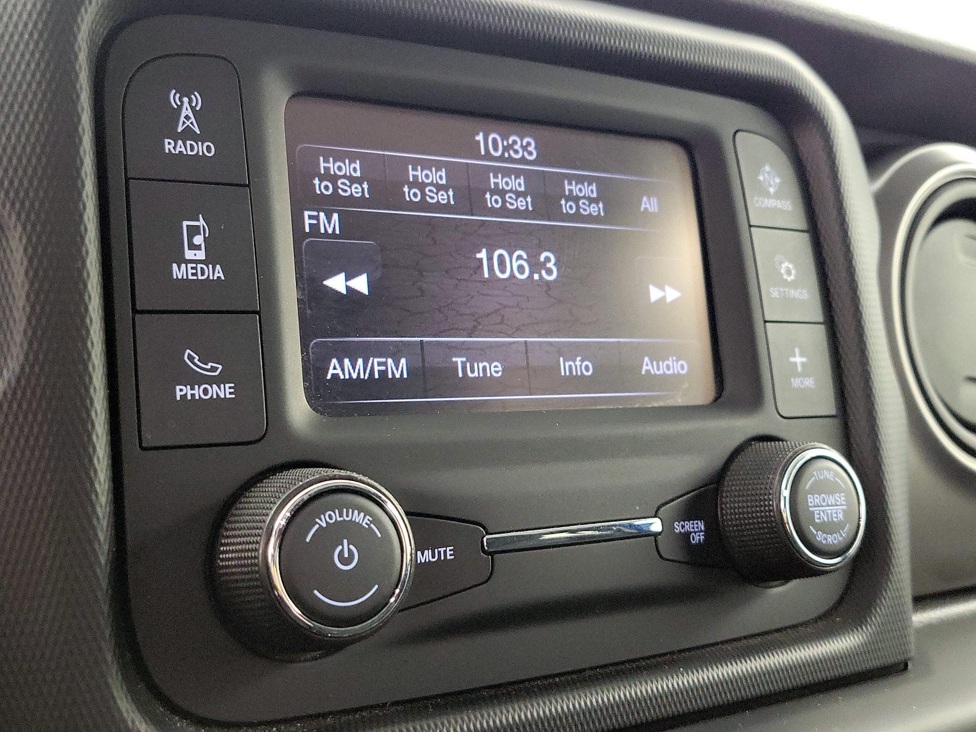 Thumbnail: 2021 Jeep Gladiator - 15