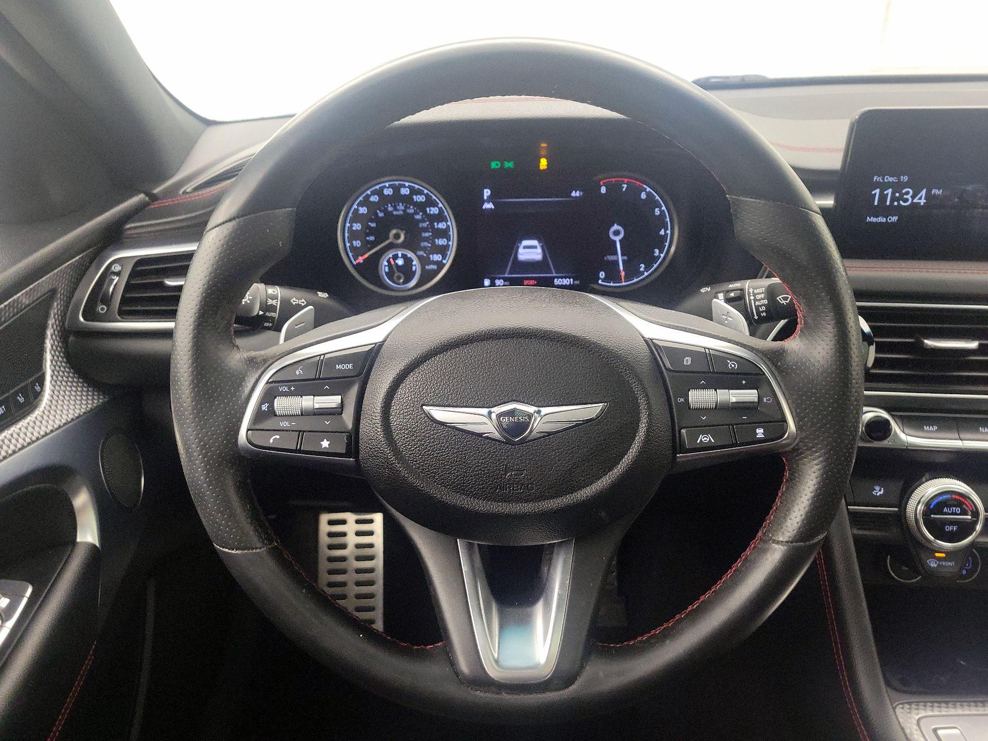 Thumbnail: 2023 Genesis G70 - 10