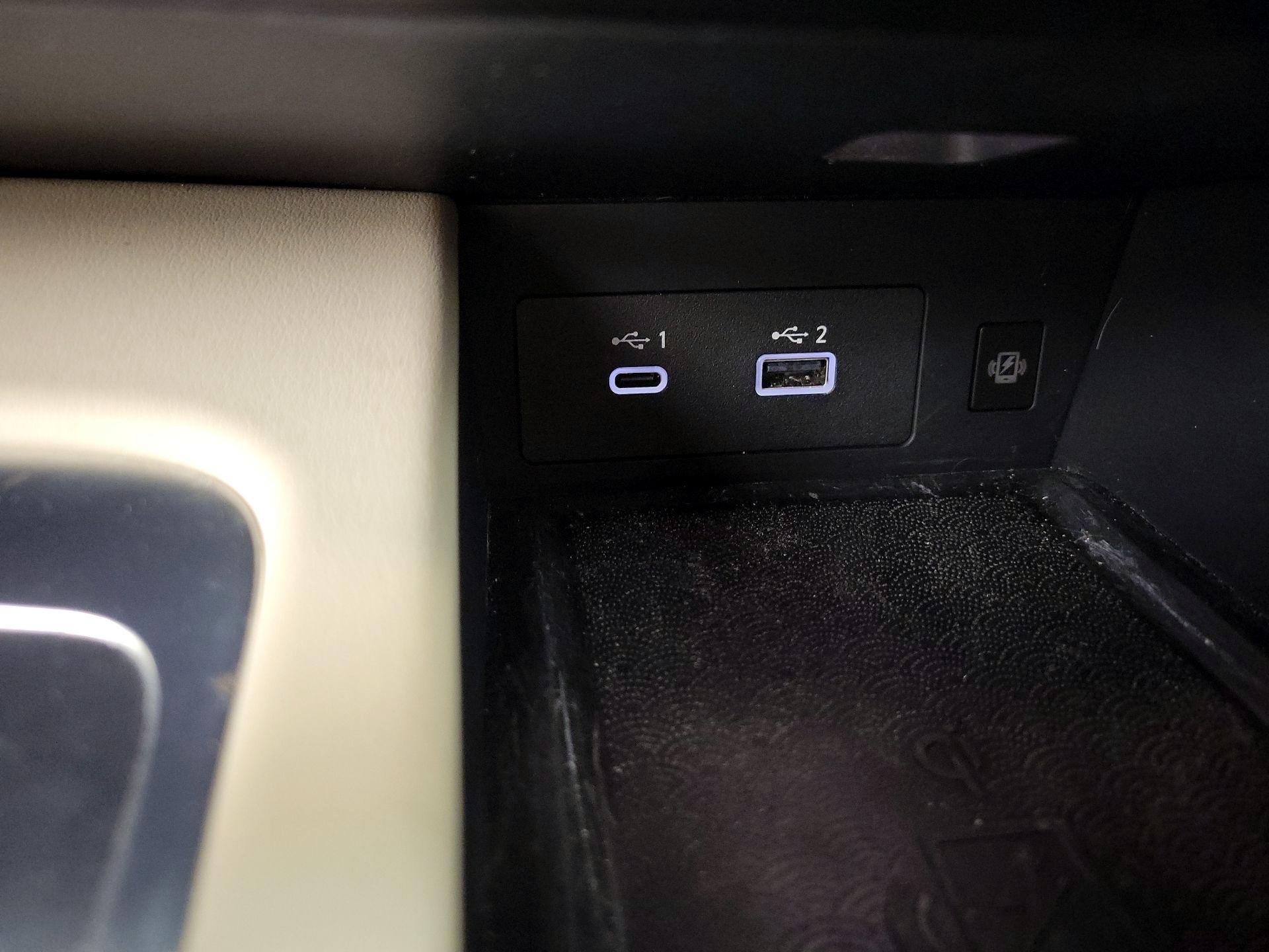 Thumbnail: 2023 INFINITI QX60 - 19