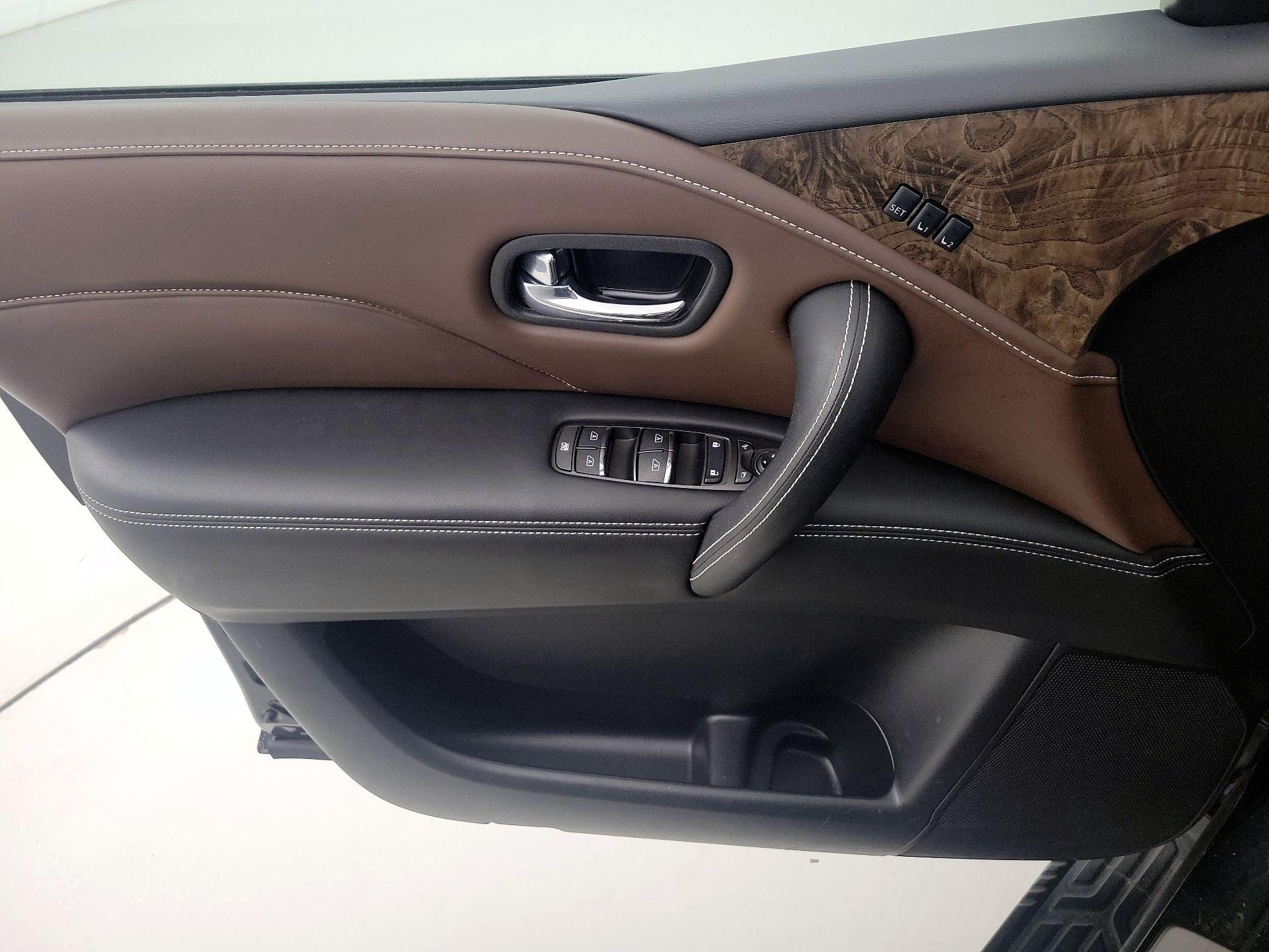 Thumbnail: 2023 INFINITI QX80 - 12