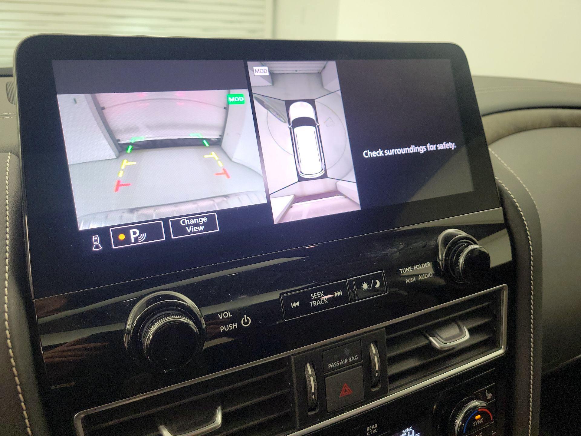 Thumbnail: 2023 INFINITI QX80 - 14