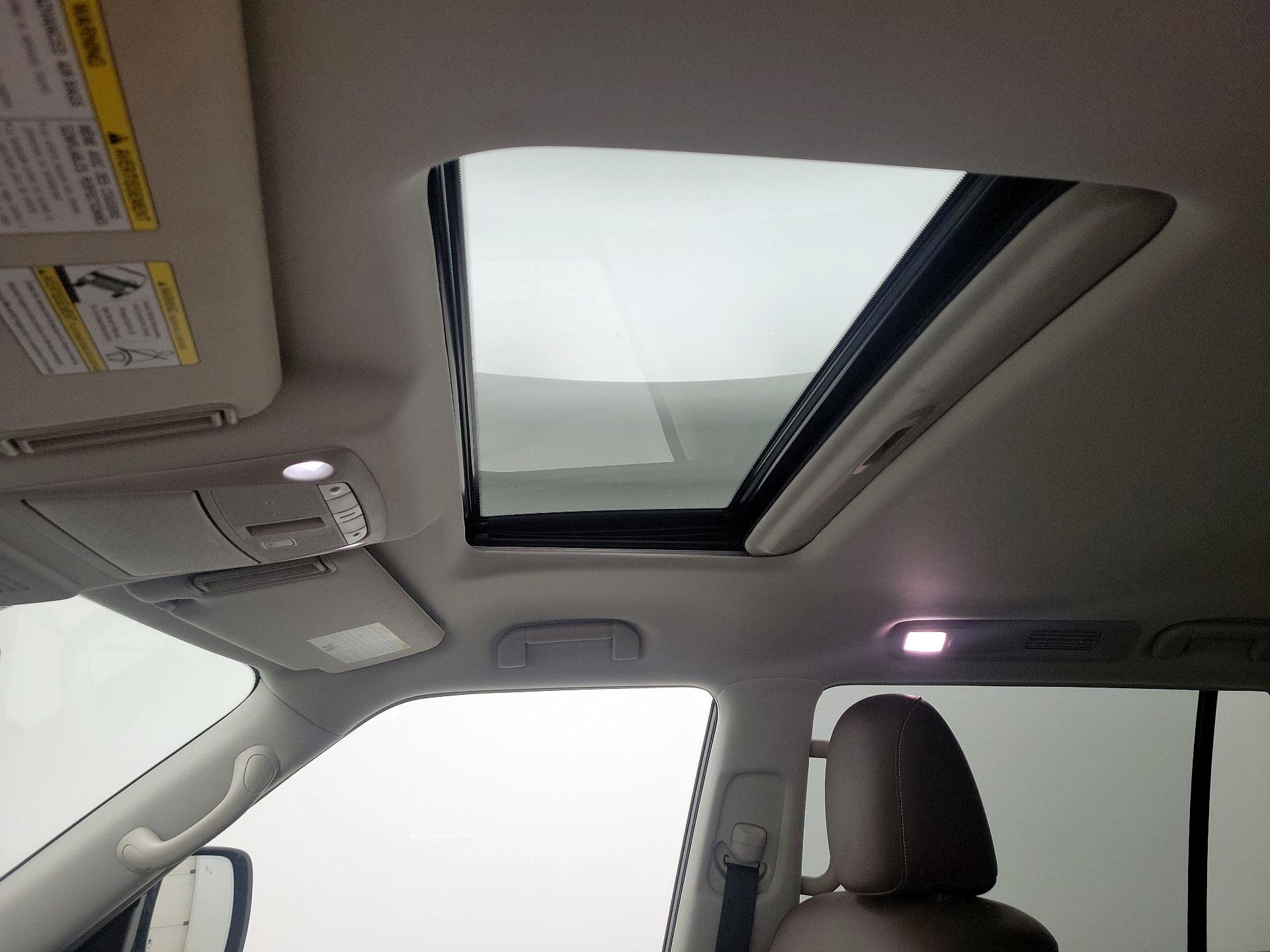 Thumbnail: 2023 INFINITI QX80 - 19