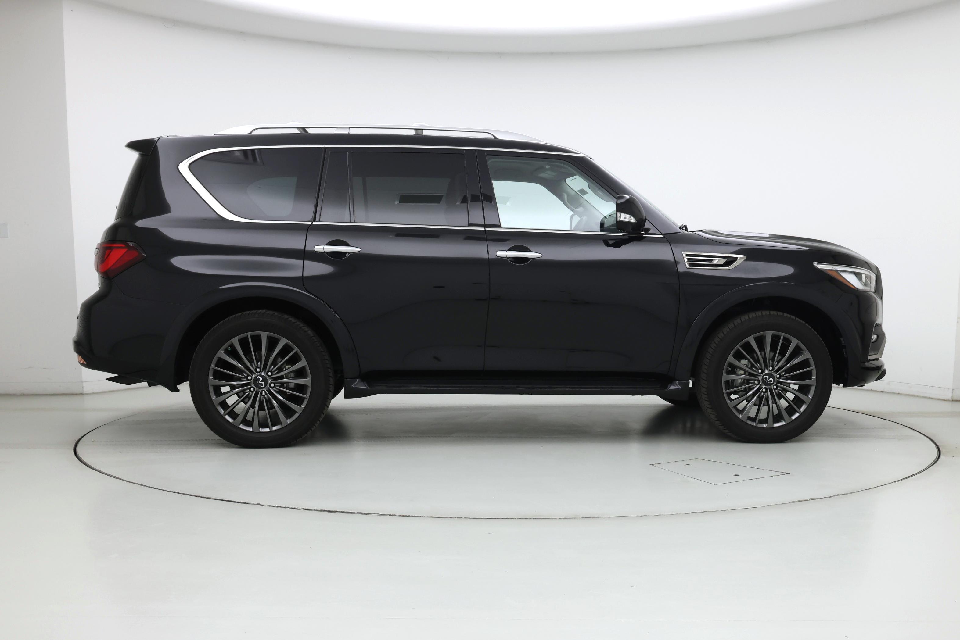 Thumbnail: 2023 INFINITI QX80 - 7