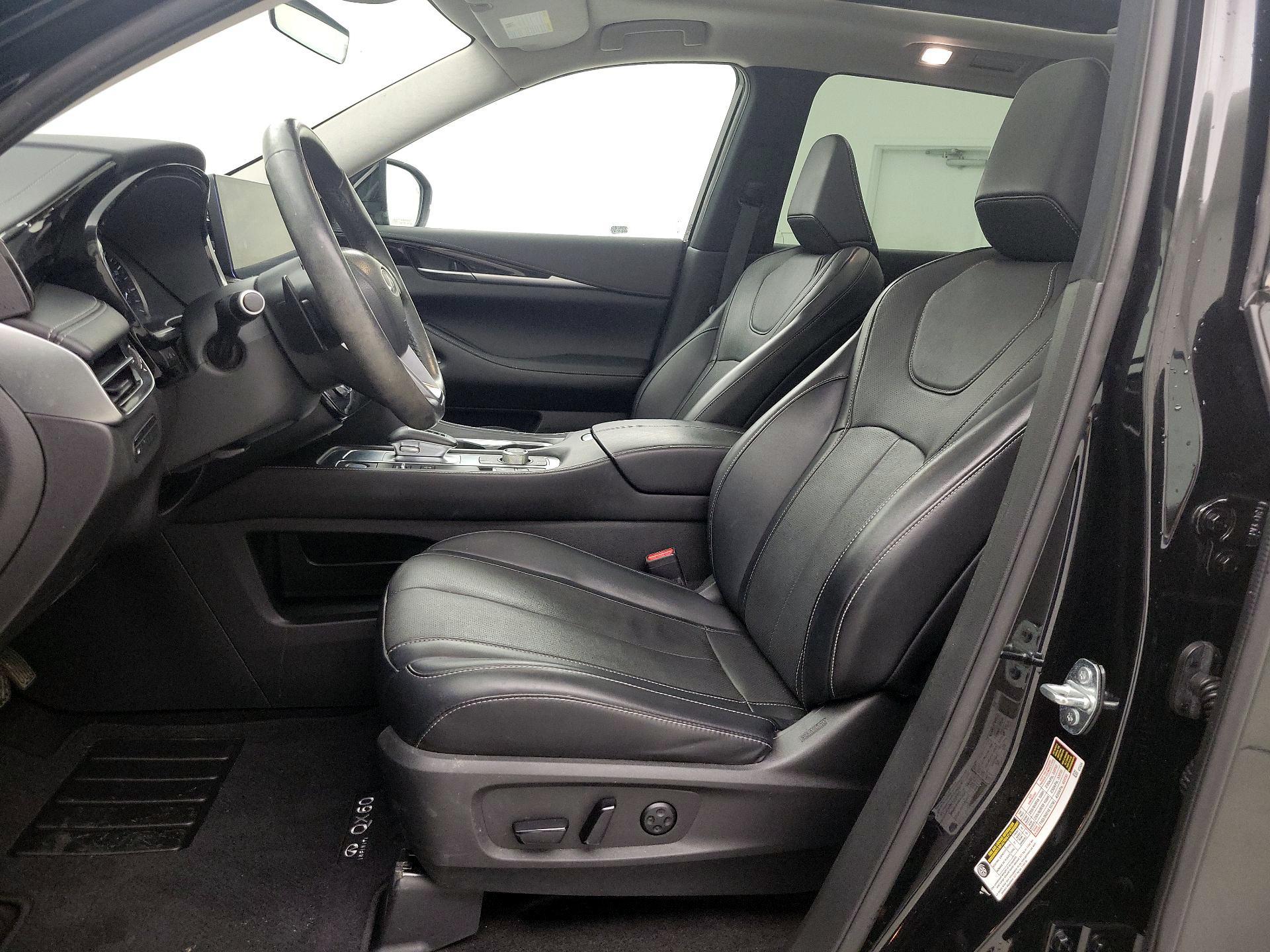 Thumbnail: 2023 INFINITI QX60 - 11