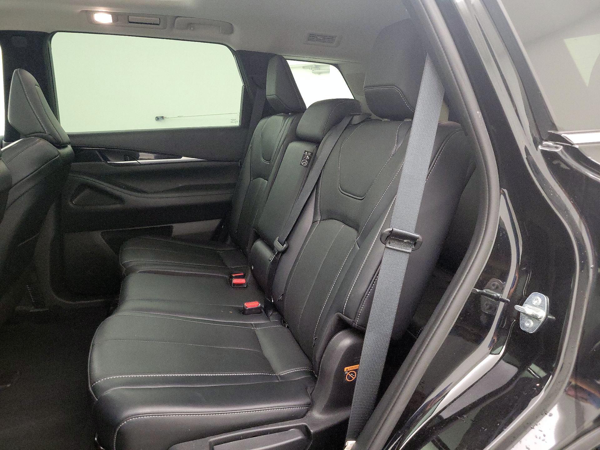 Thumbnail: 2023 INFINITI QX60 - 20