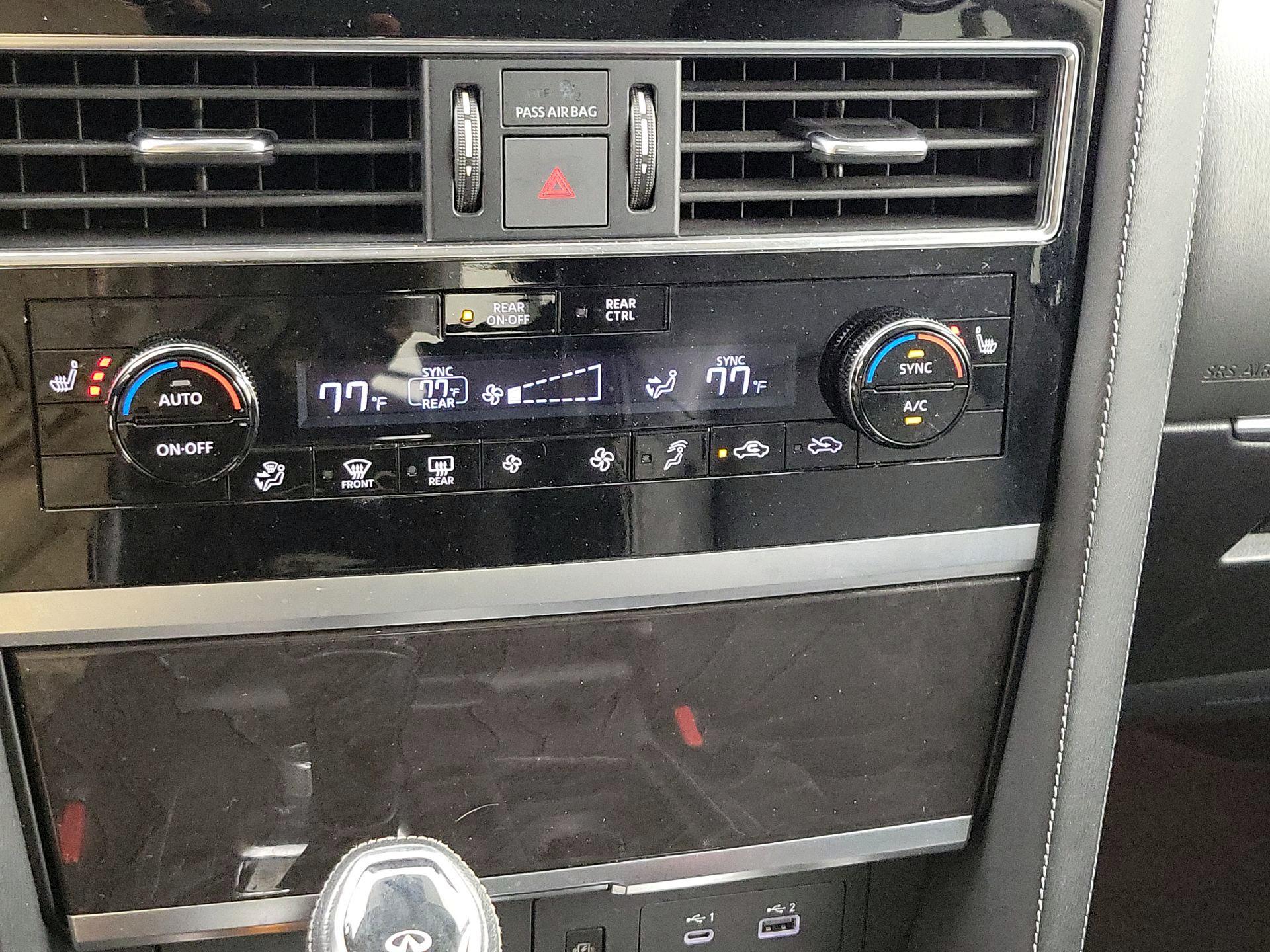 Thumbnail: 2023 INFINITI QX80 - 17