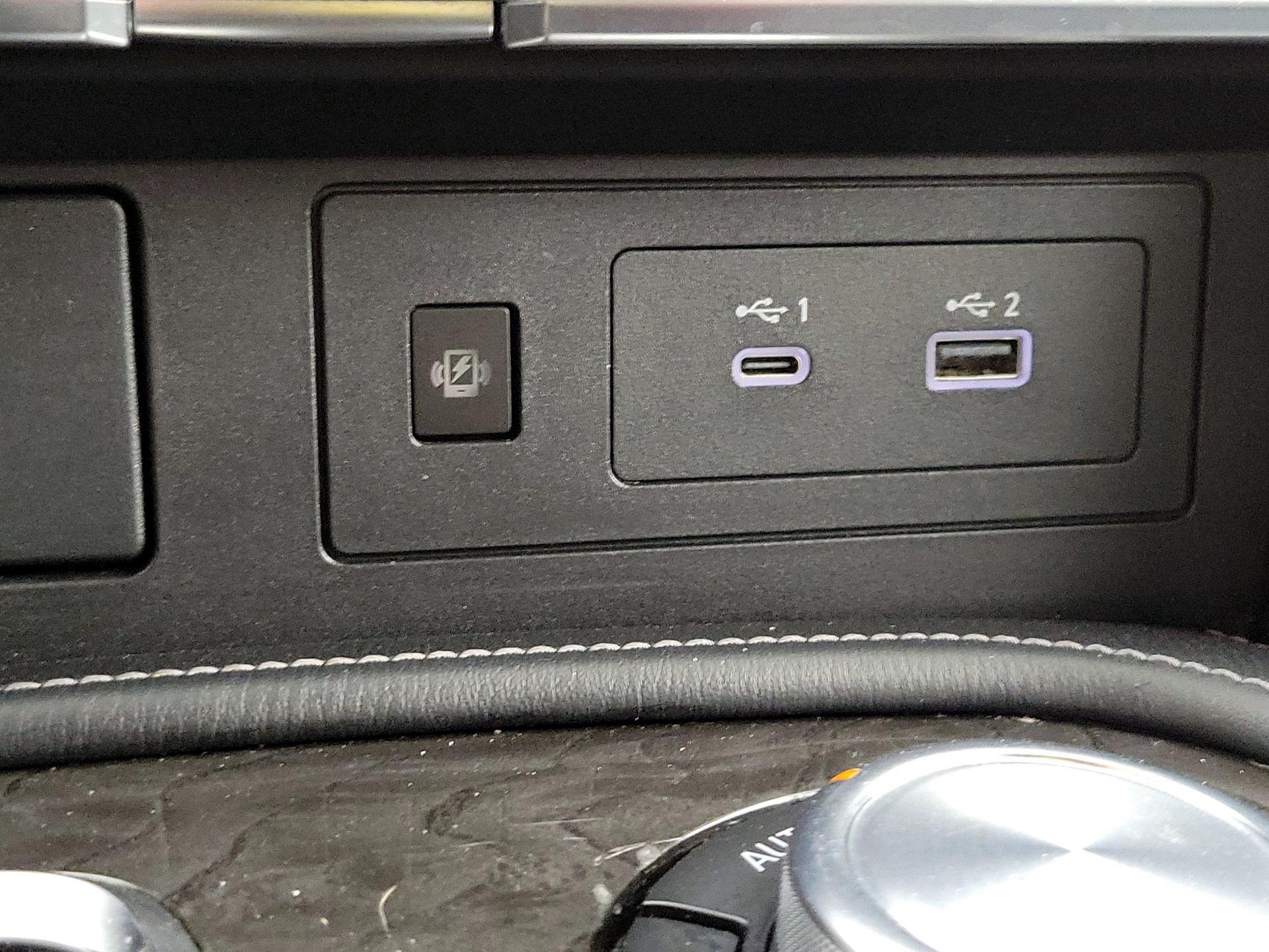 Thumbnail: 2023 INFINITI QX80 - 19