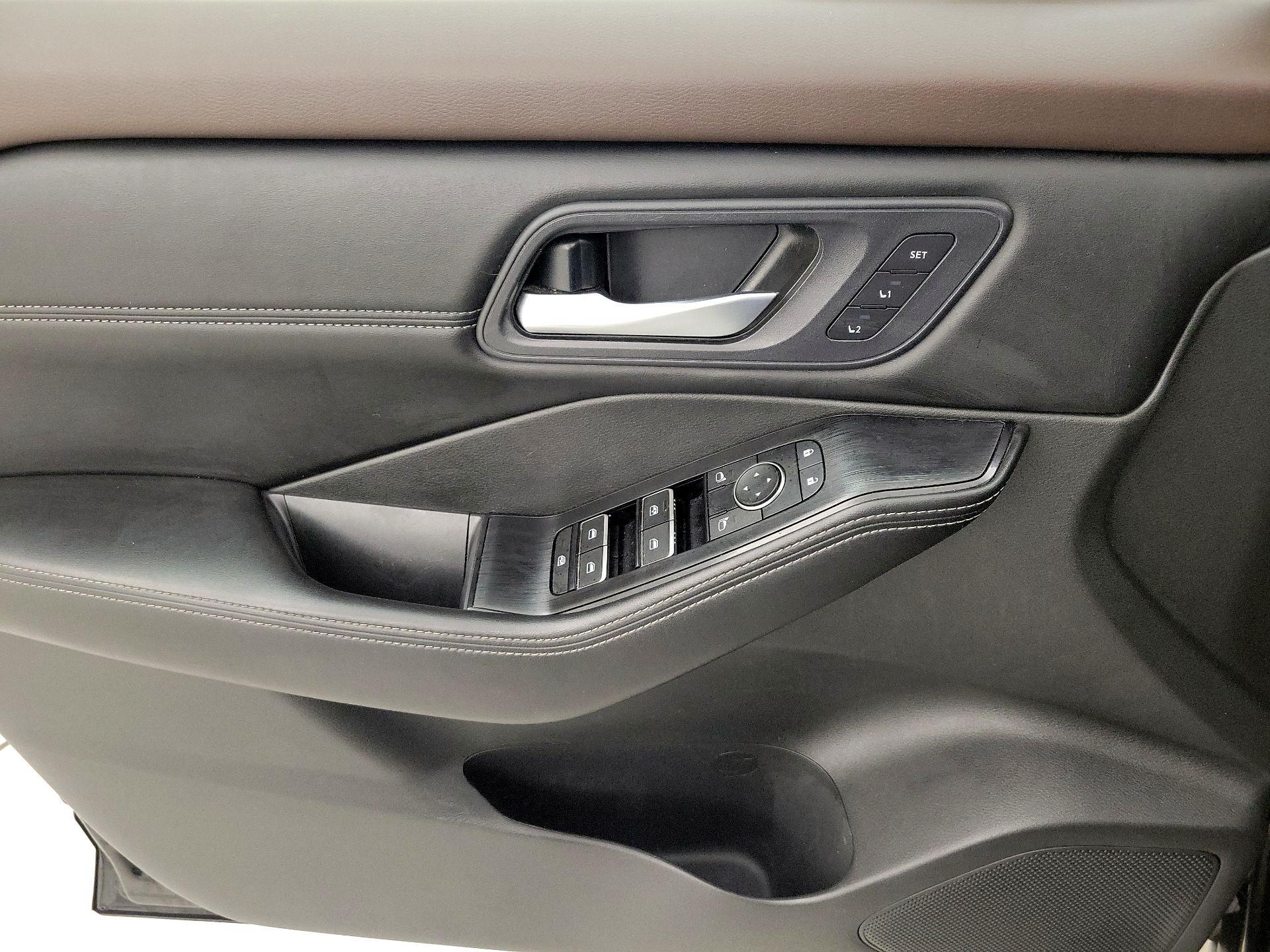 Thumbnail: 2023 Nissan Rogue - 12