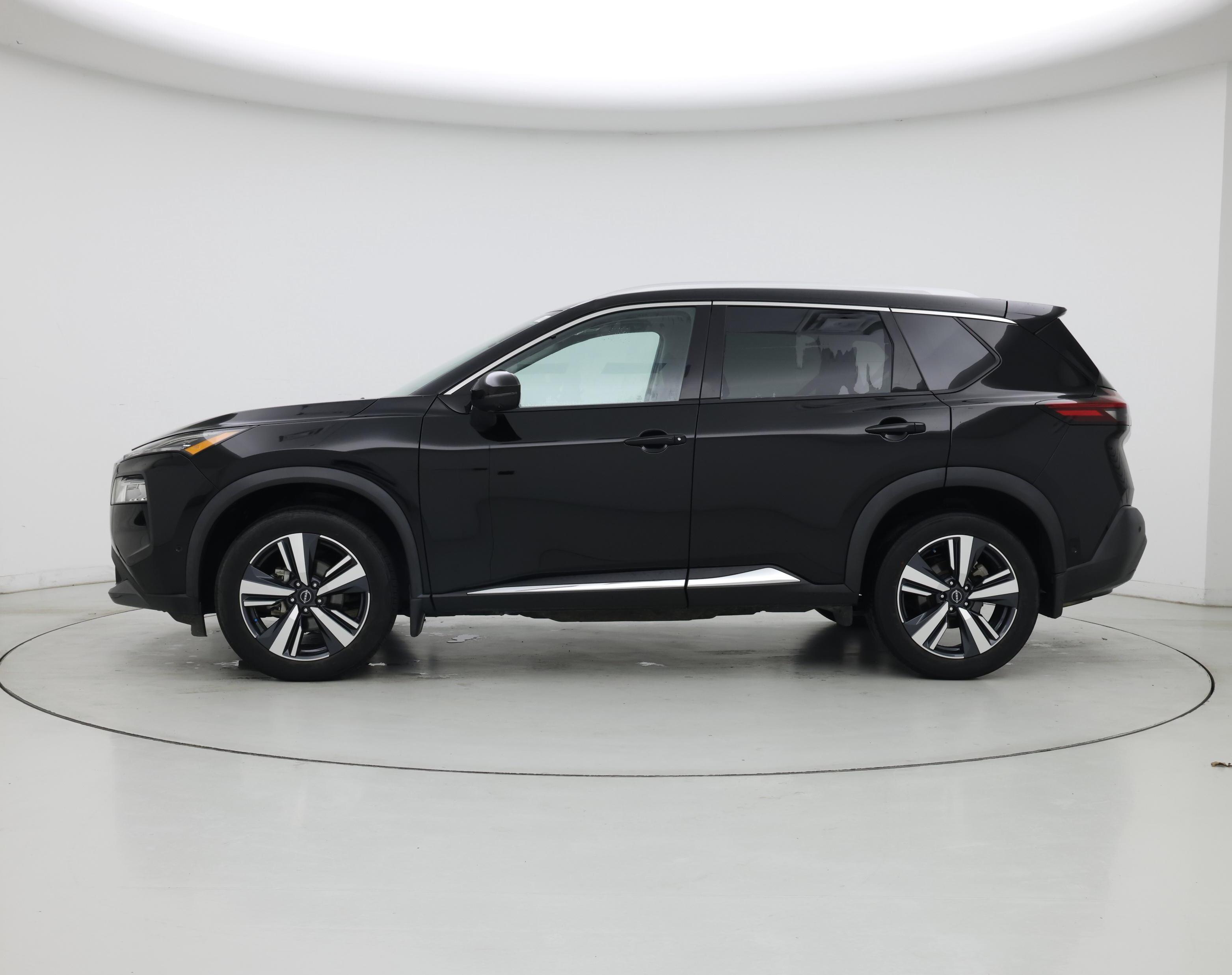 Thumbnail: 2023 Nissan Rogue - 3