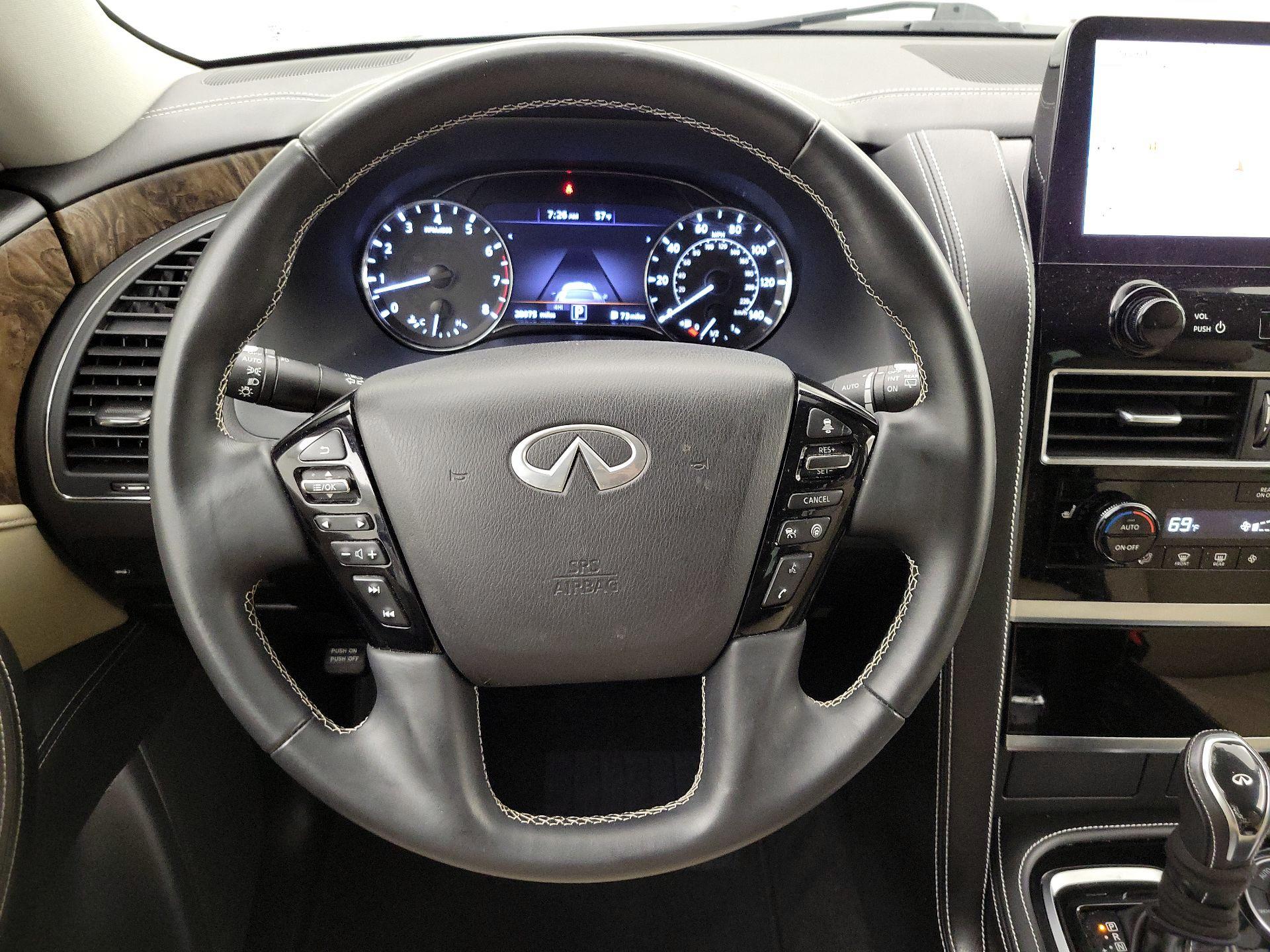 Thumbnail: 2023 INFINITI QX80 - 10