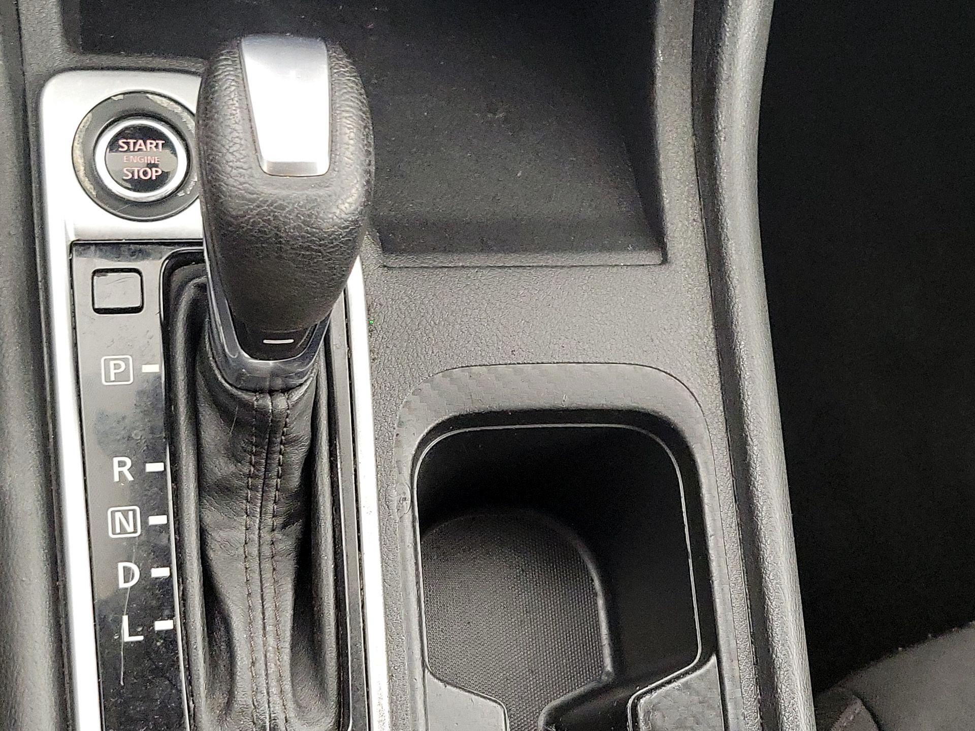 Thumbnail: 2023 Nissan Sentra - 17