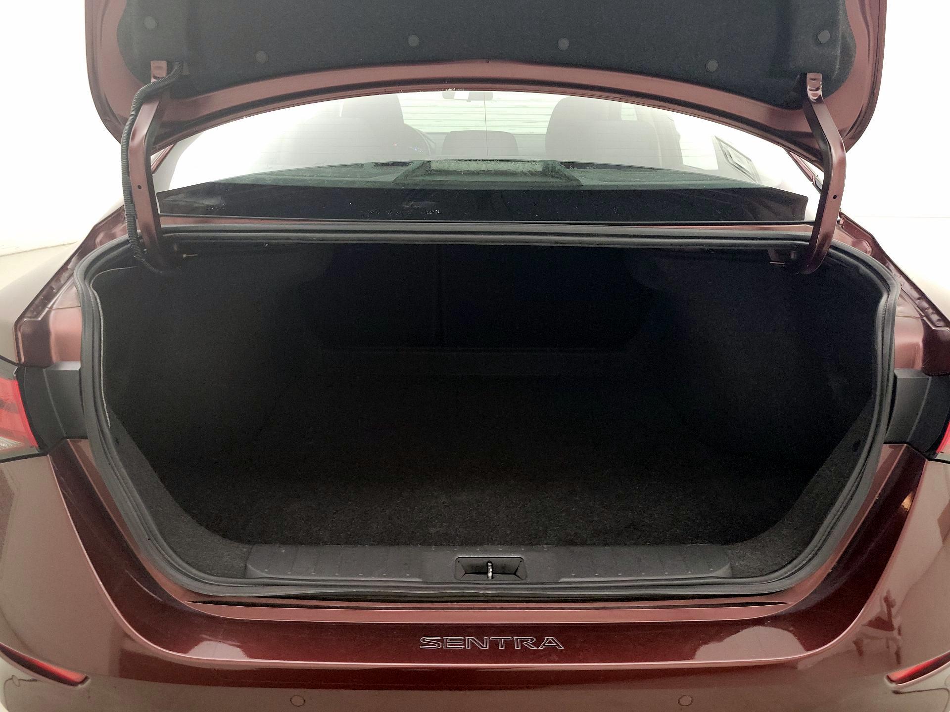 Thumbnail: 2023 Nissan Sentra - 20