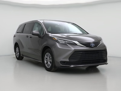 2024 Toyota Sienna Hybrid LE