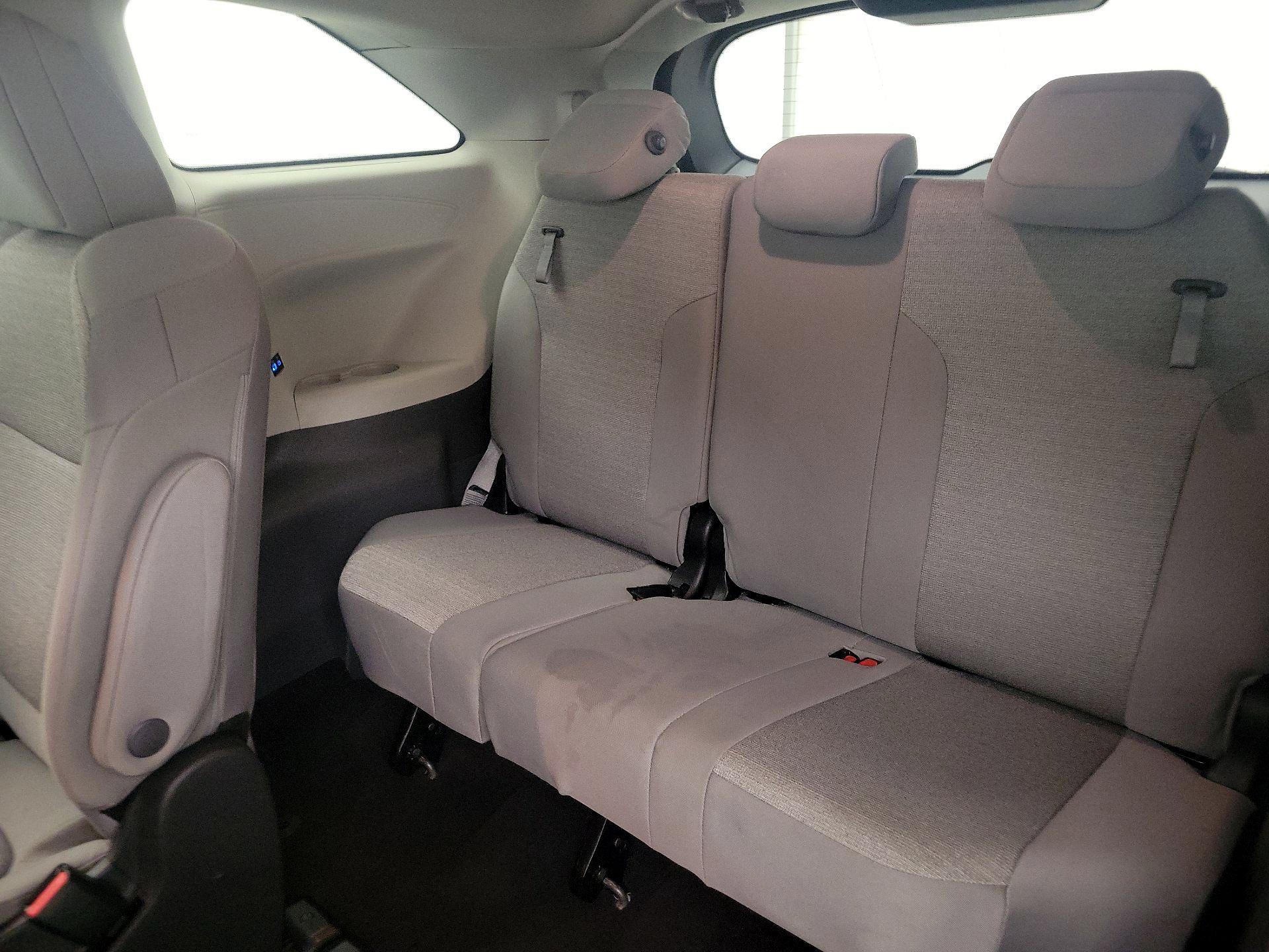 Thumbnail: 2024 Toyota Sienna - 19