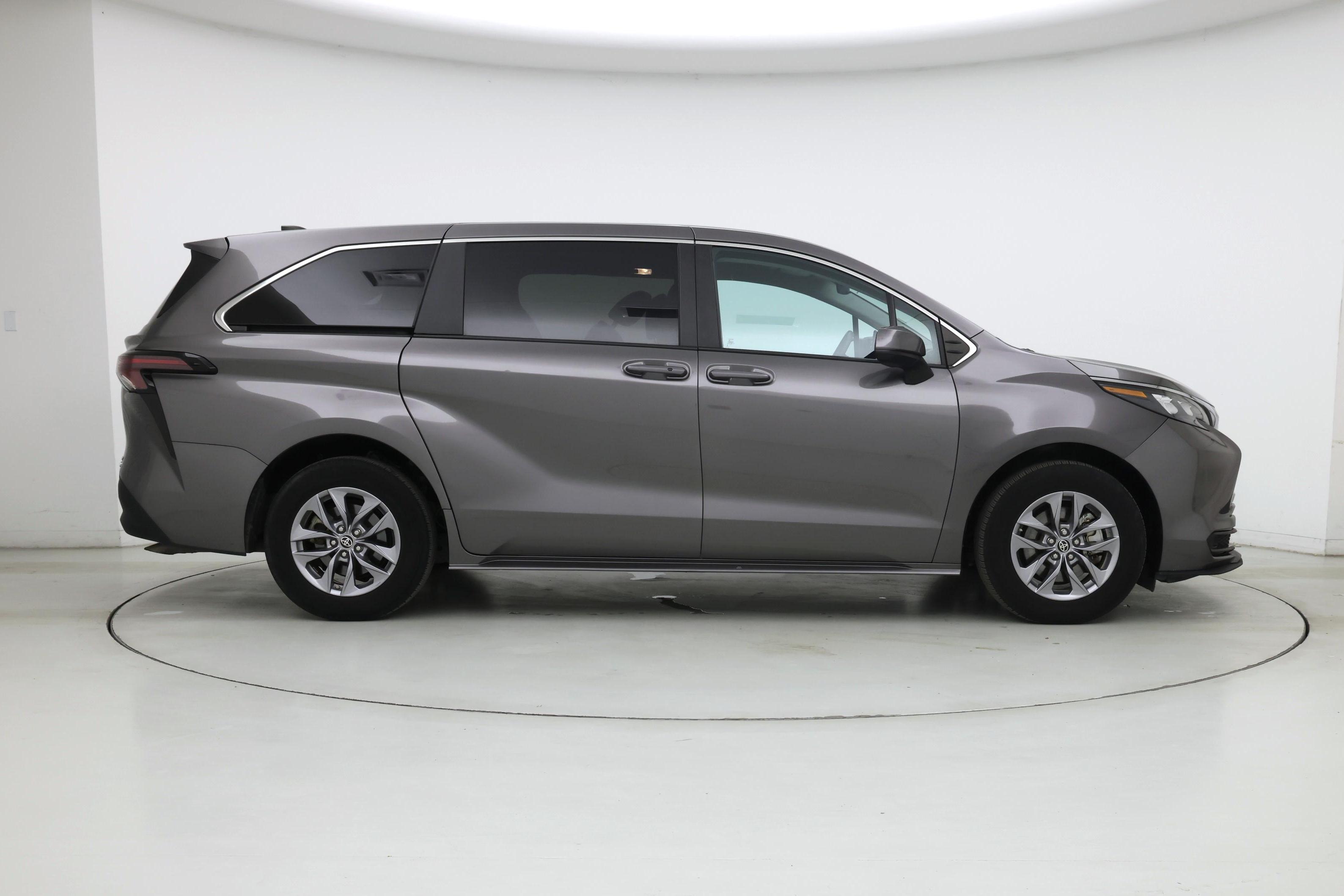 Thumbnail: 2024 Toyota Sienna - 7