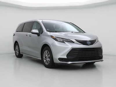 2024 Toyota Sienna Hybrid LE