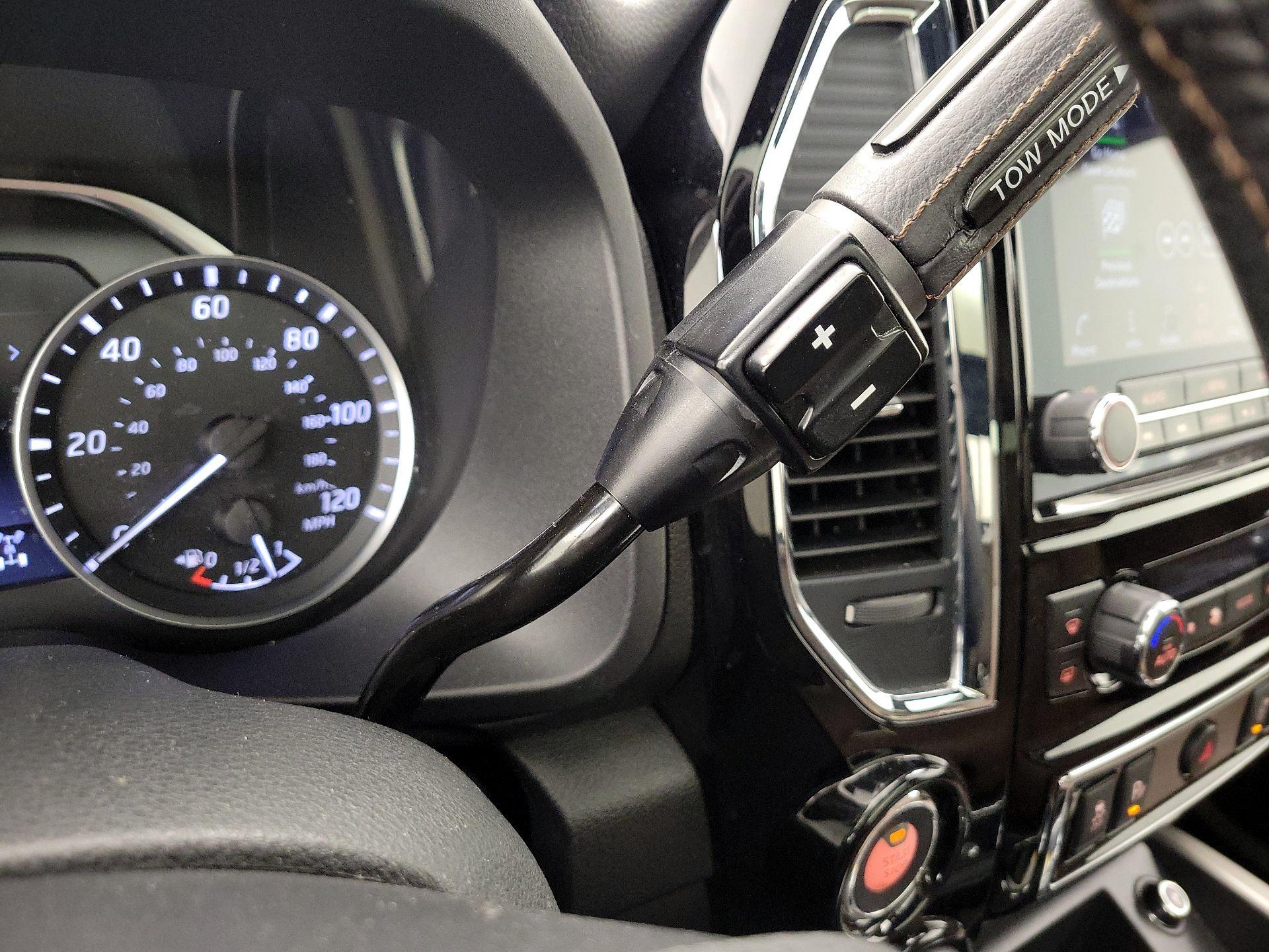 Thumbnail: 2020 Nissan Titan - 17