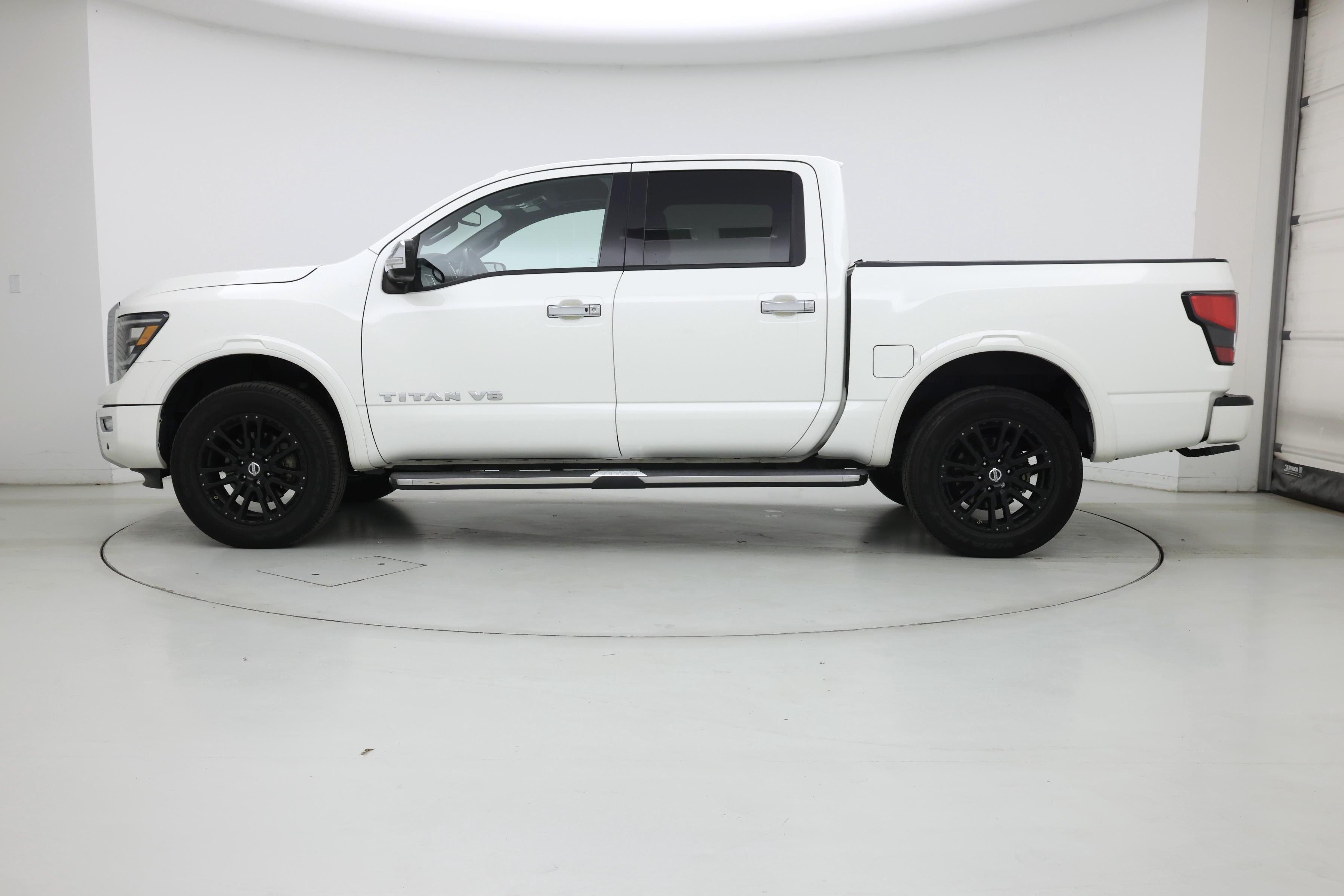 Thumbnail: 2020 Nissan Titan - 3