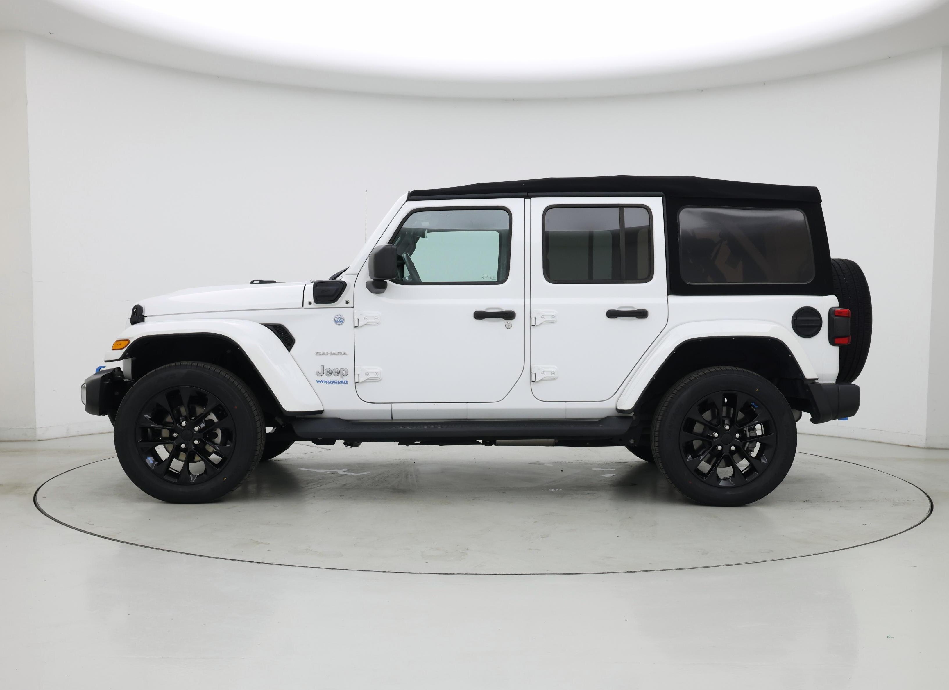Thumbnail: 2022 Jeep Wrangler - 3