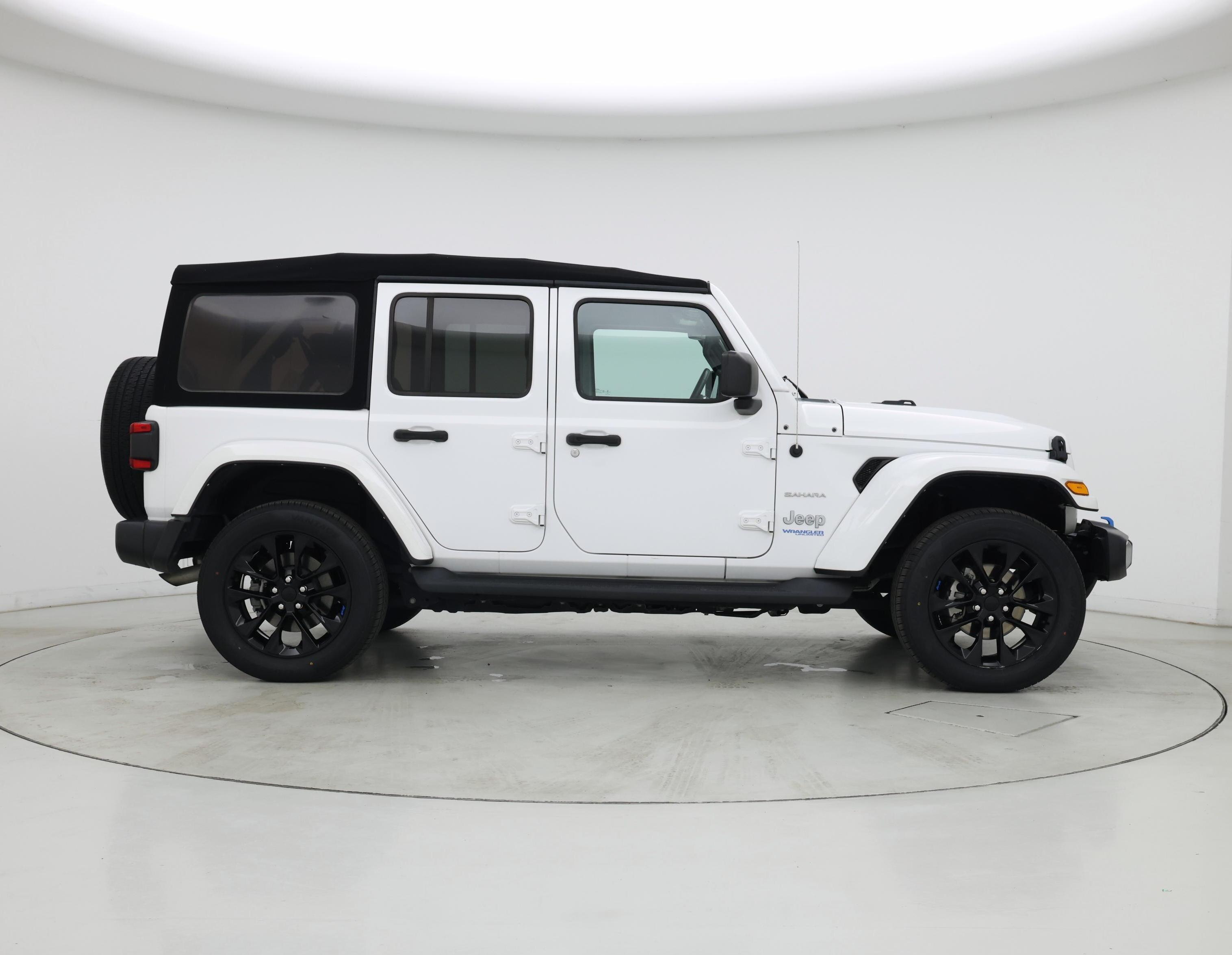 Thumbnail: 2022 Jeep Wrangler - 7