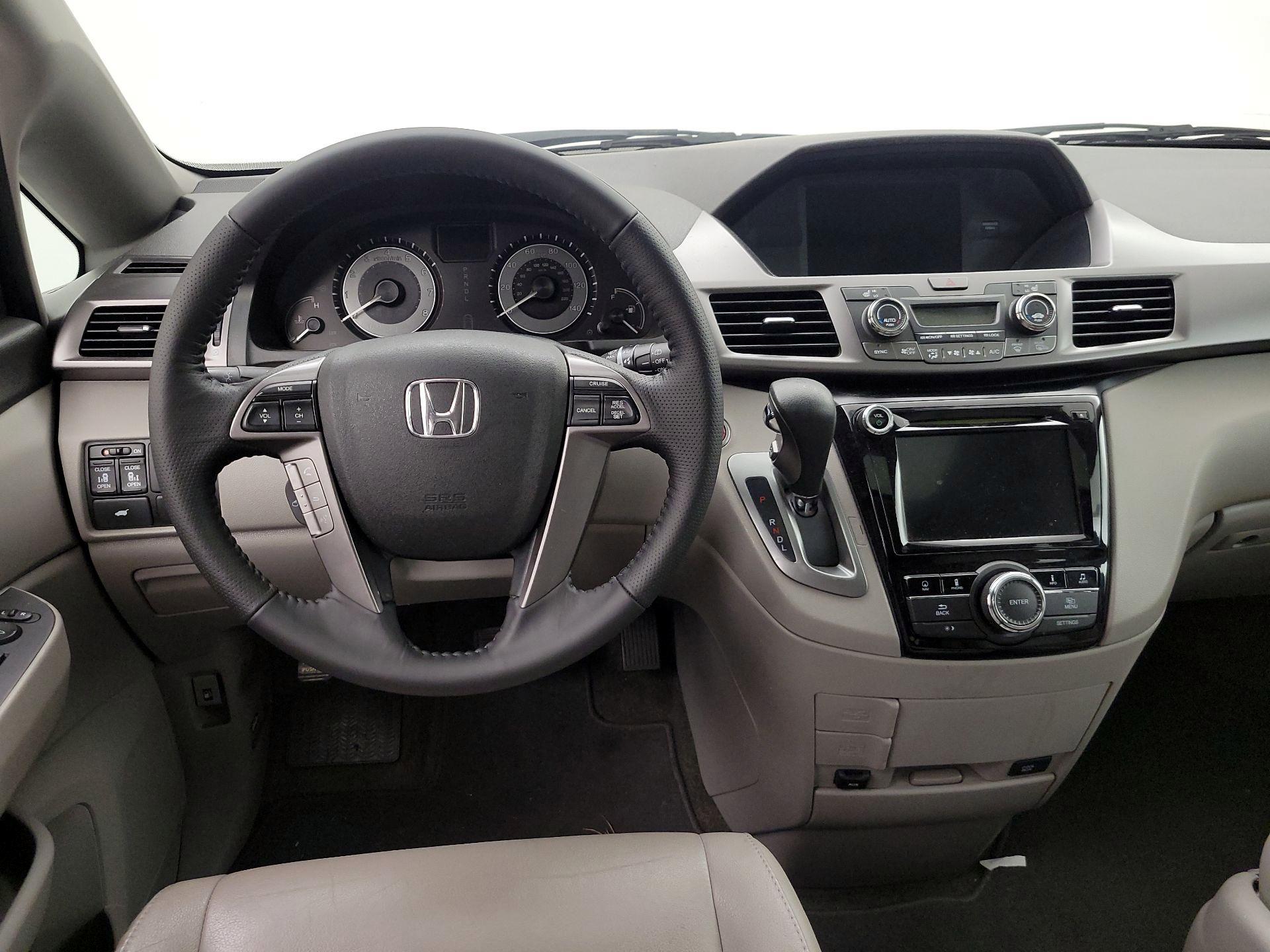 Thumbnail: 2014 Honda Odyssey - 10