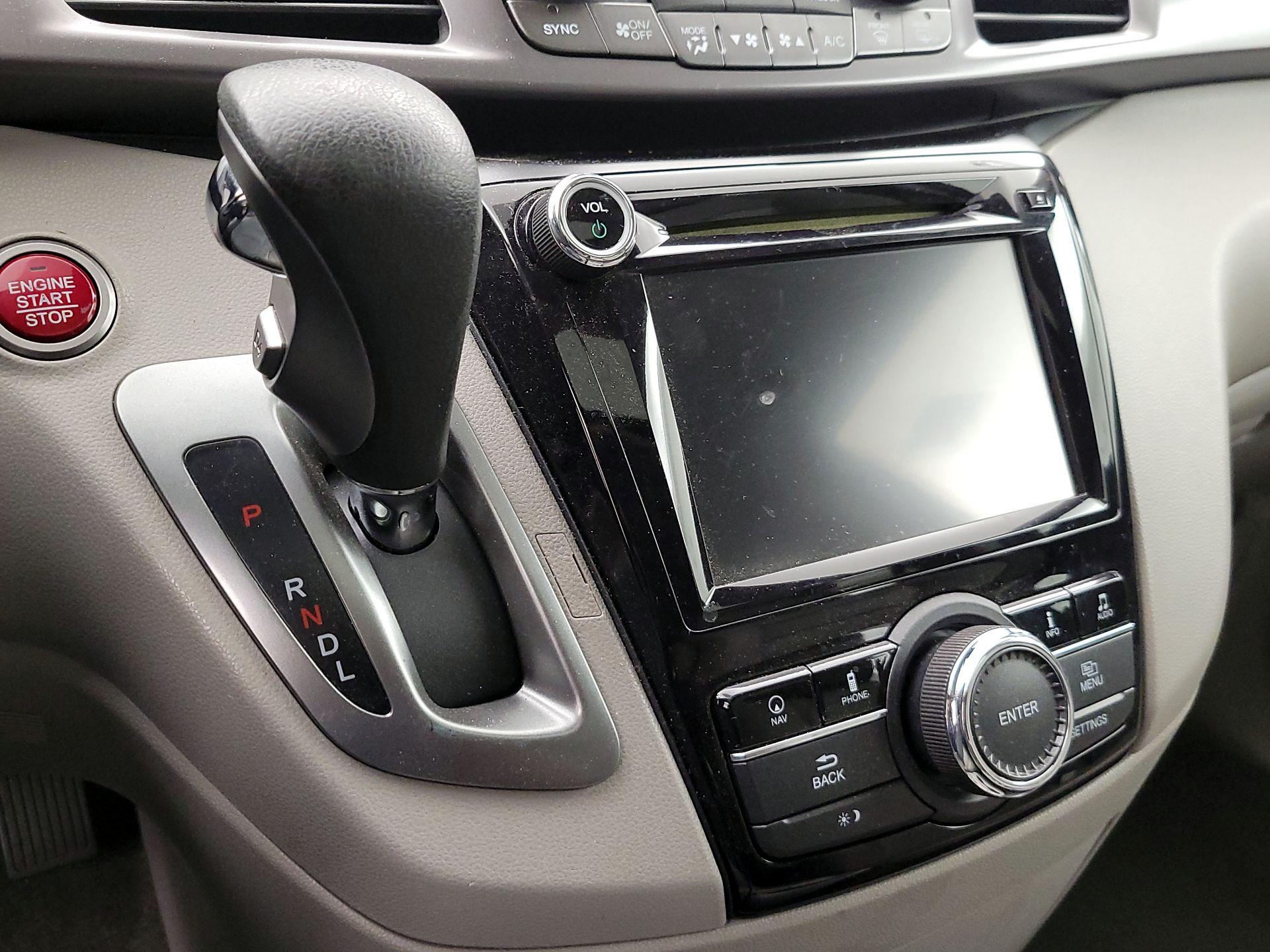 Thumbnail: 2014 Honda Odyssey - 18