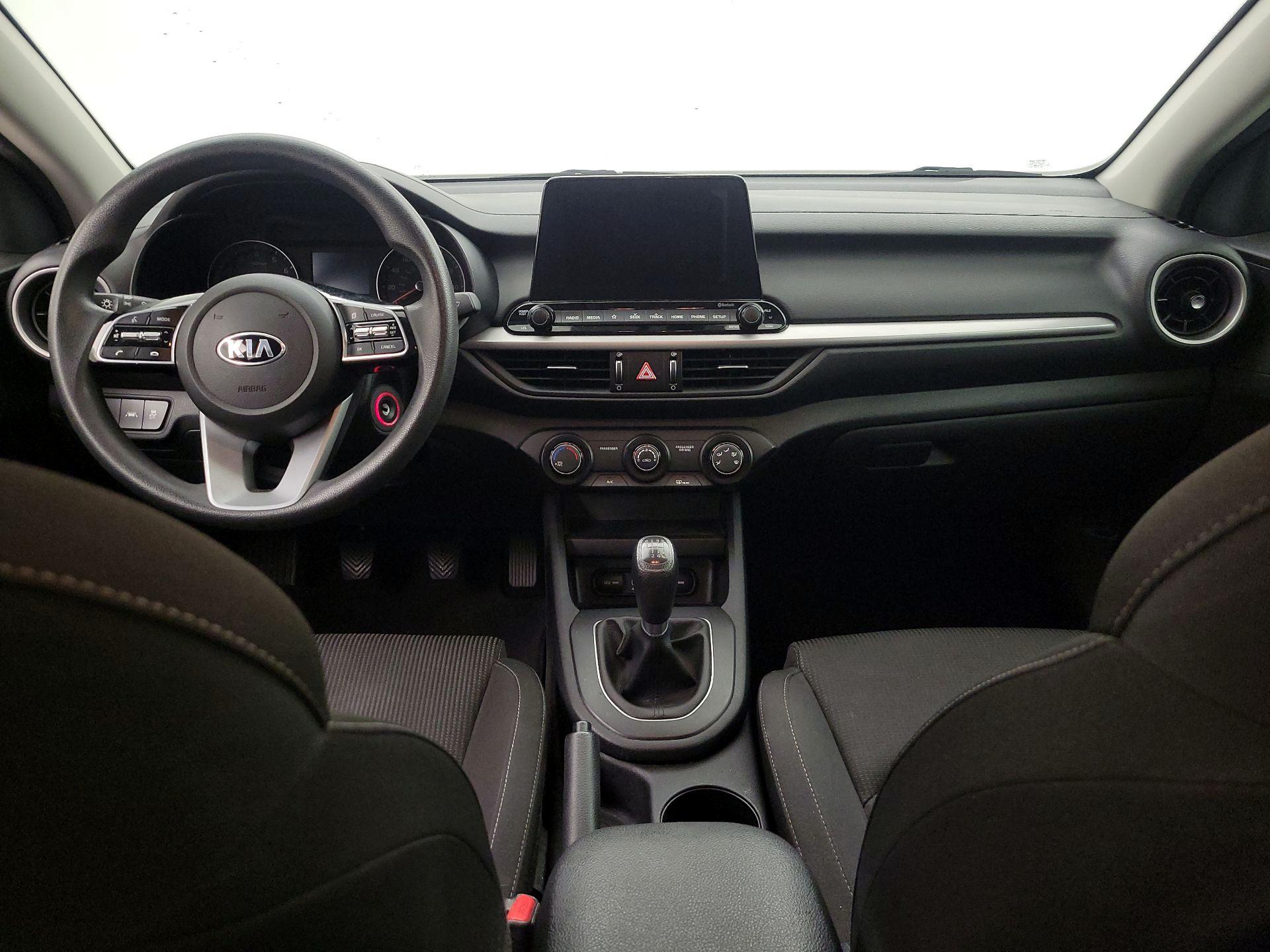 Thumbnail: 2020 Kia Forte - 9