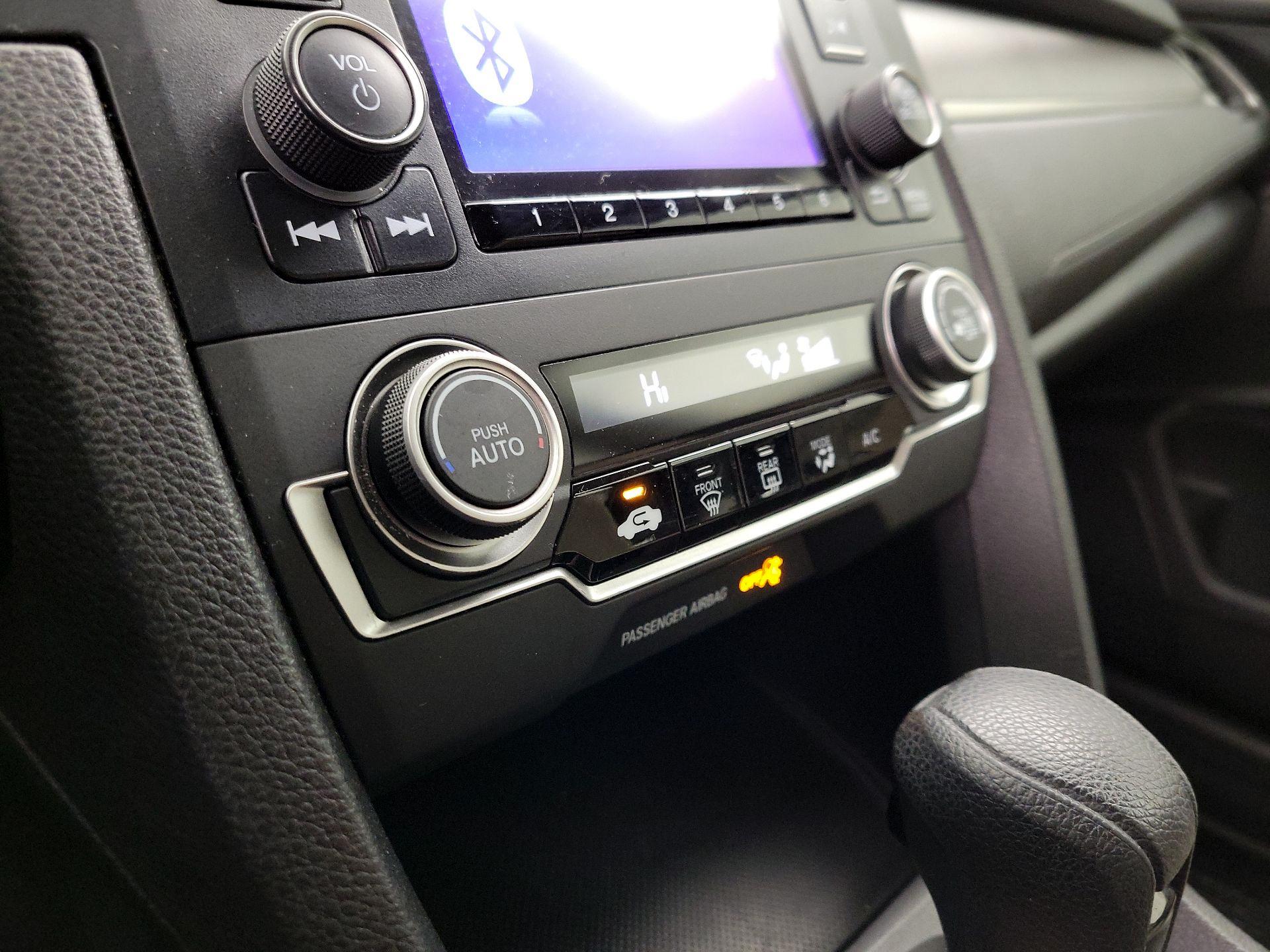 Thumbnail: 2017 Honda Civic - 16