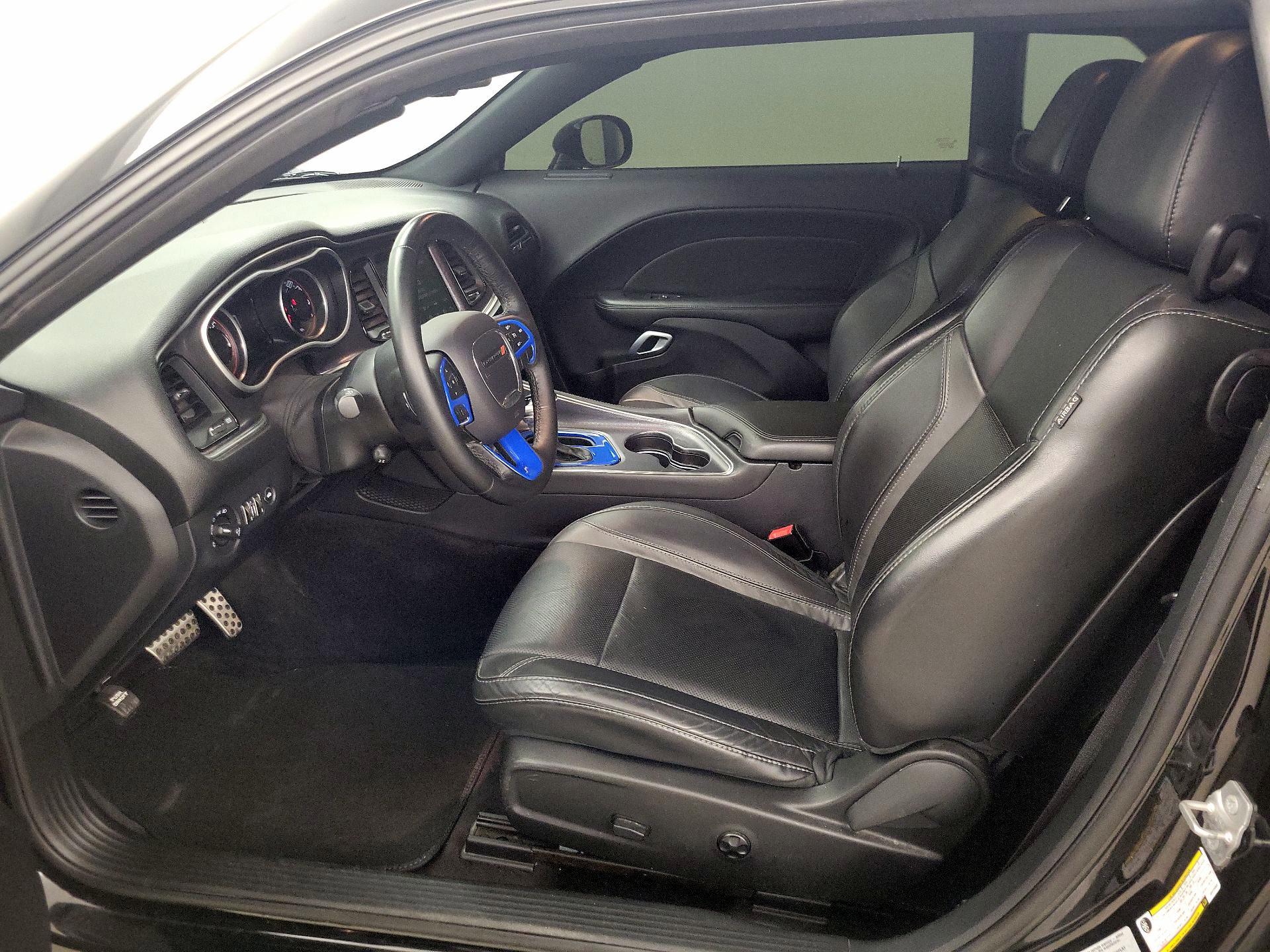 Thumbnail: 2016 Dodge Challenger - 11