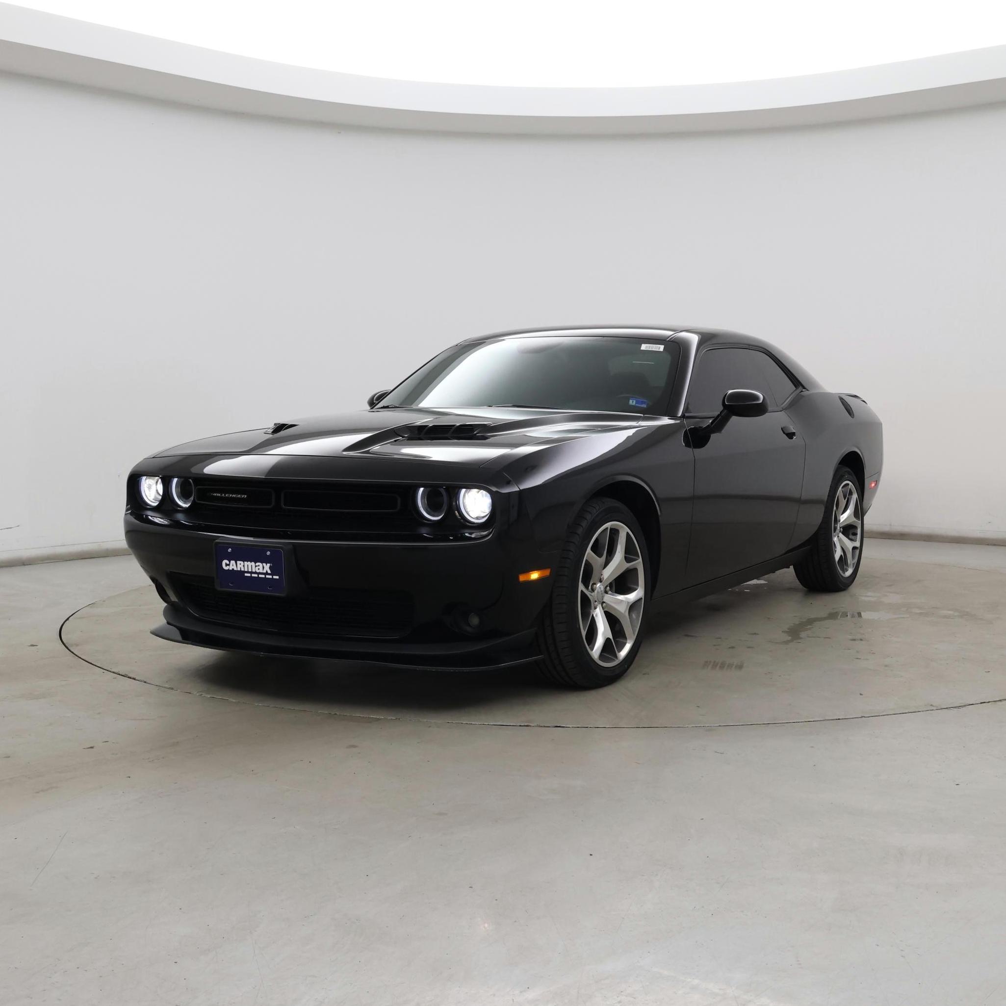Thumbnail: 2016 Dodge Challenger - 4